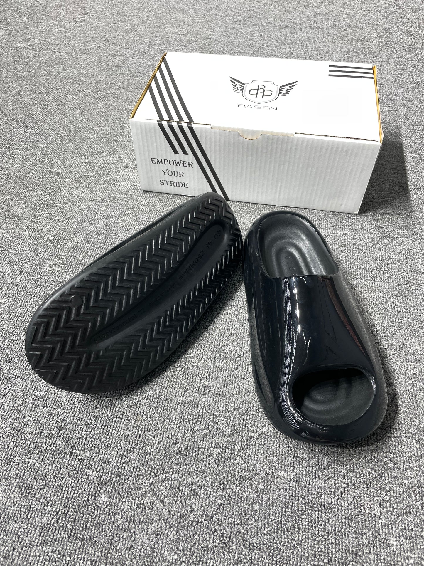 Yassia Reflective Matte