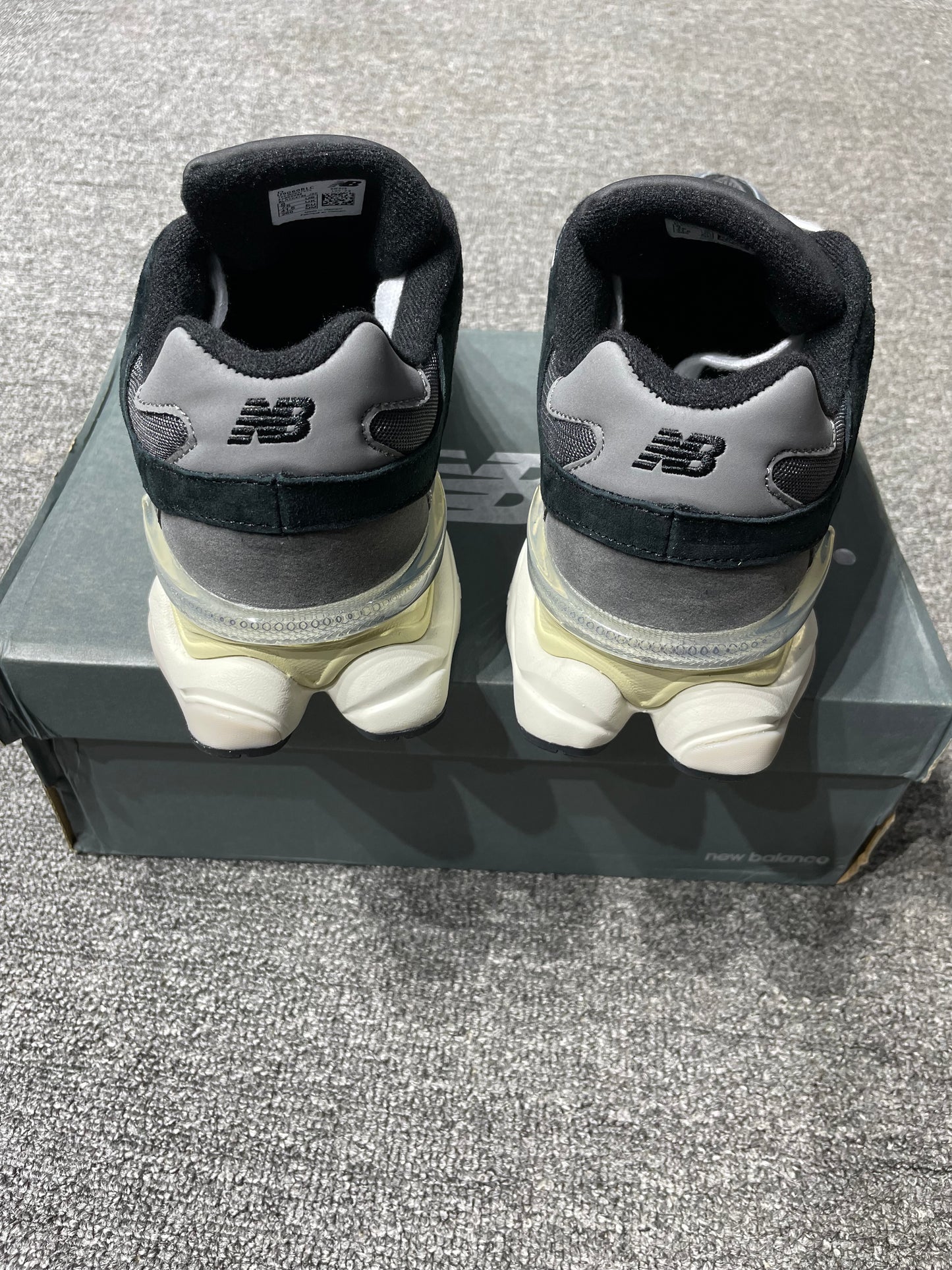 New Balance 9060 Charcoal