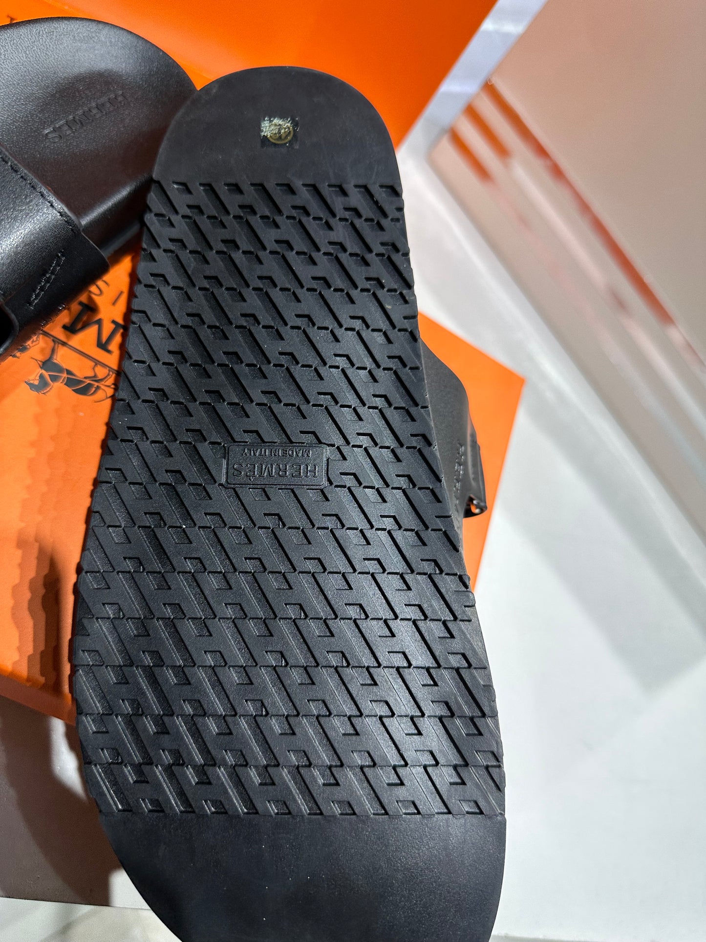 Hermes Chypre Sandal - Noir