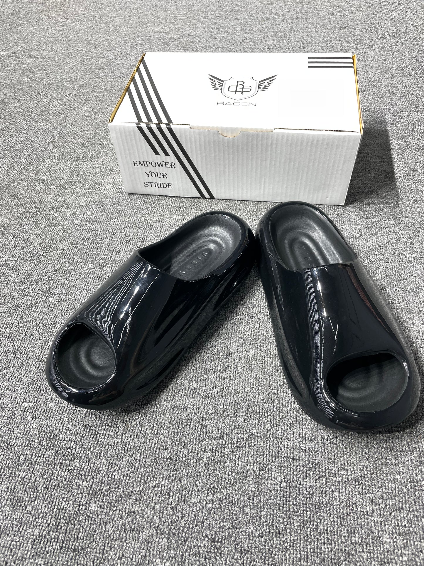 Yassia Reflective Matte