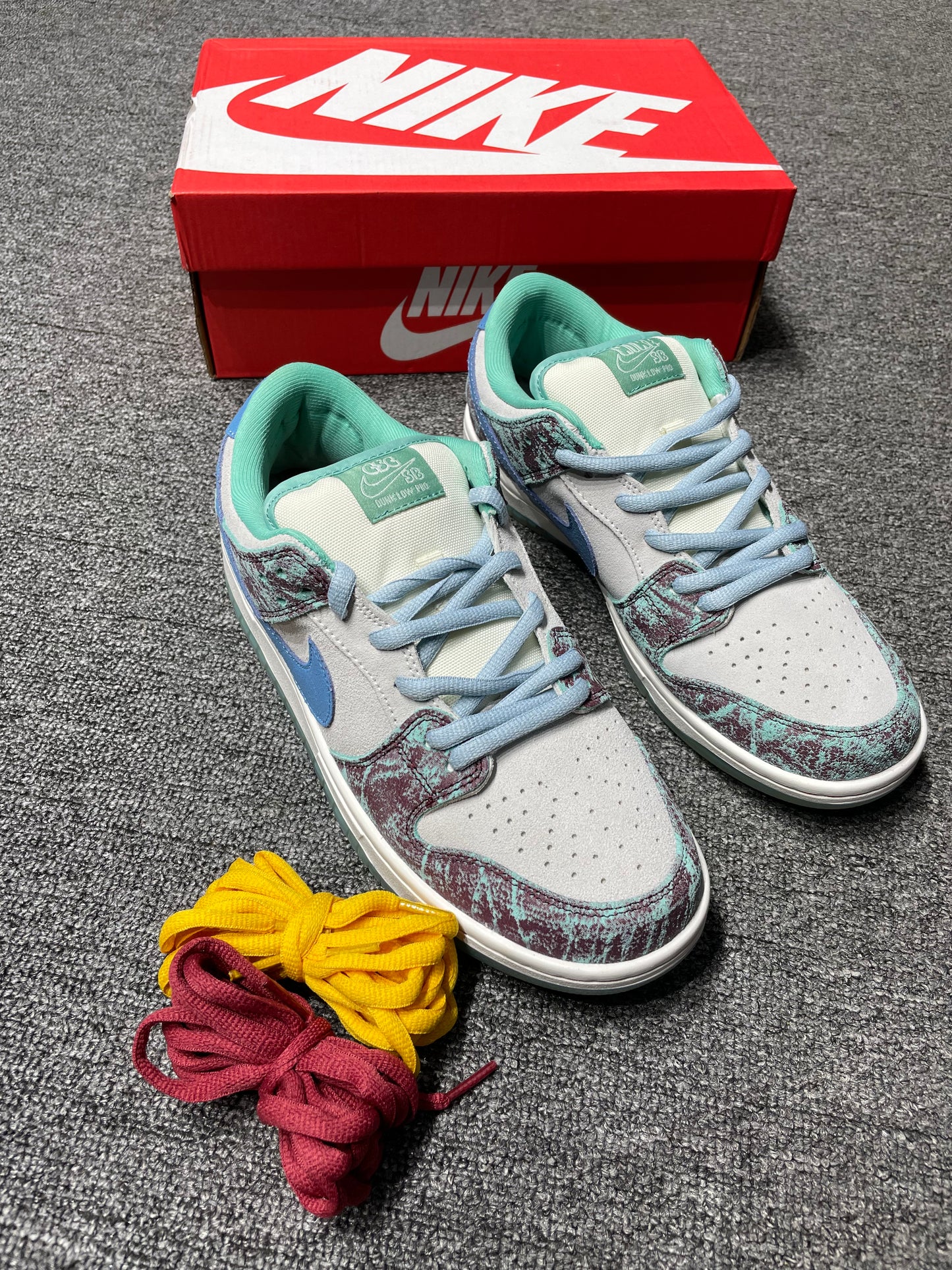 SB Dunk Crenshaw Skate Club