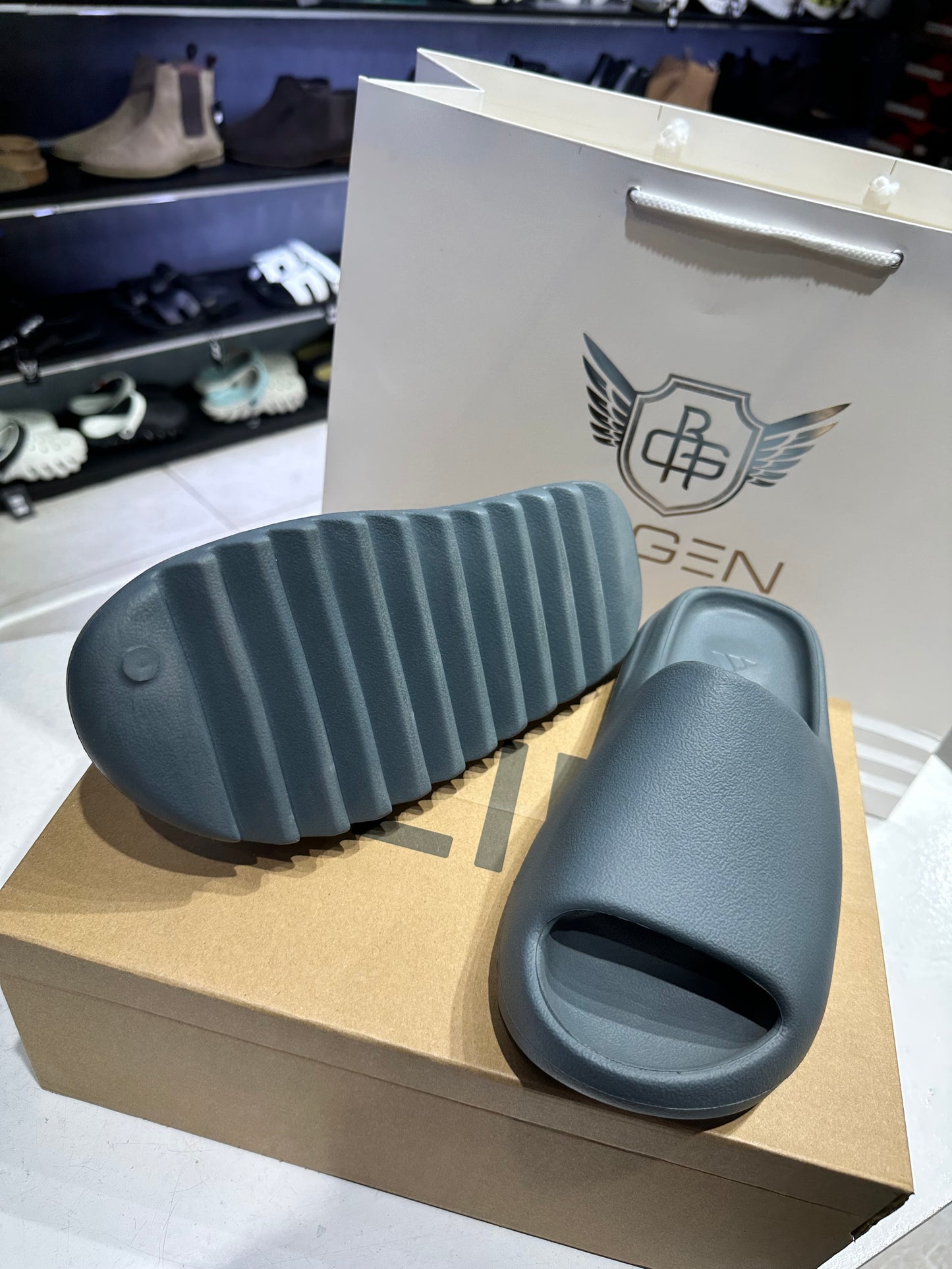 Yzy Slide Slate Grey