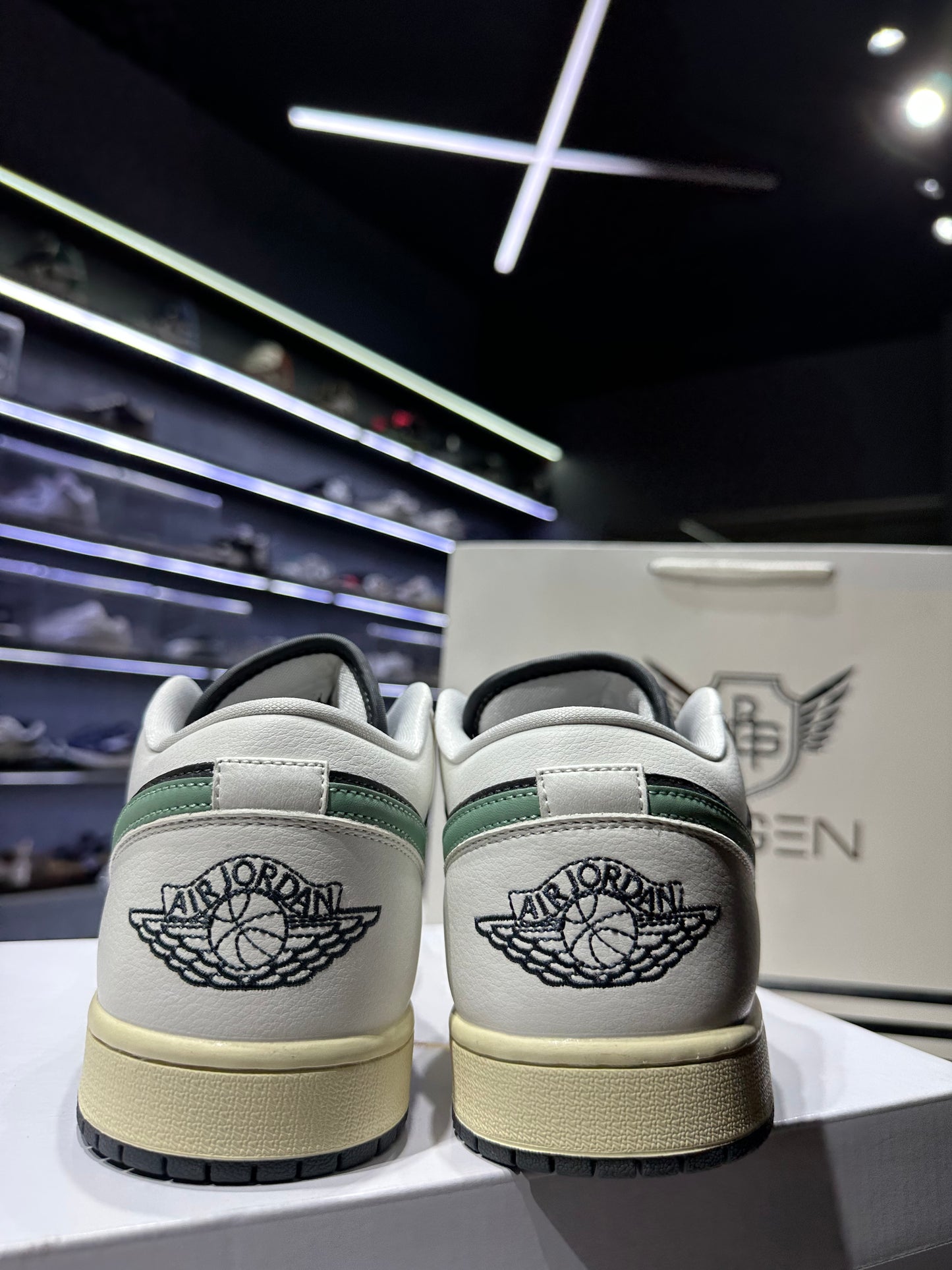 Aj 1 Low Jade Smoke