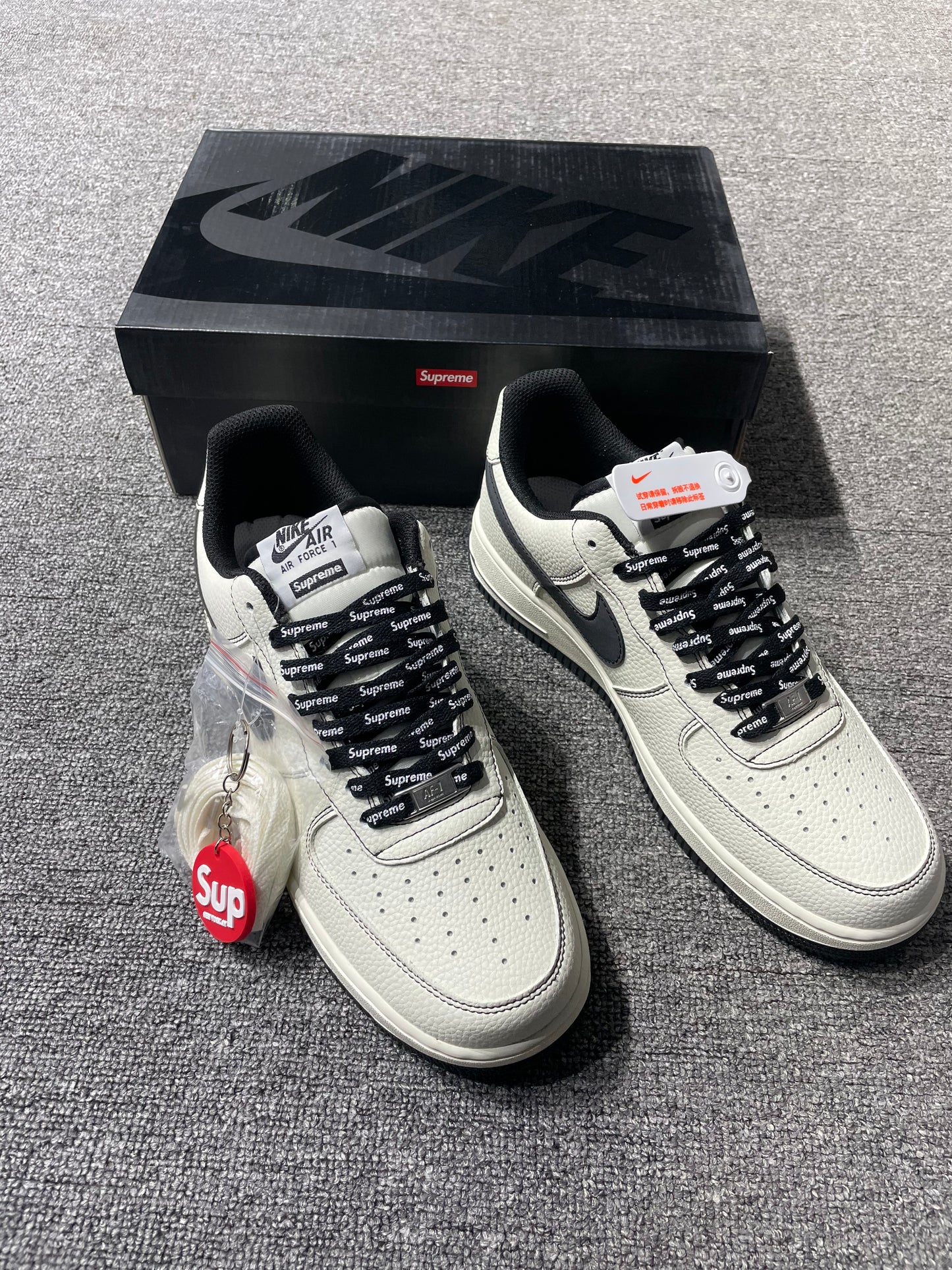 Air Force * Supreme