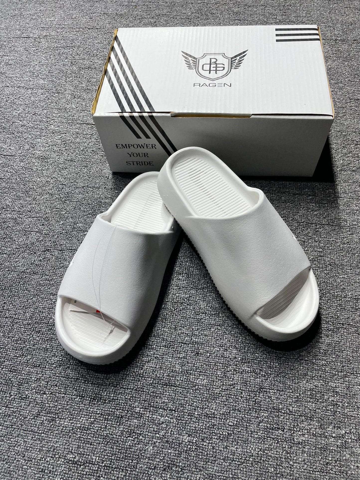 Calm Slide White