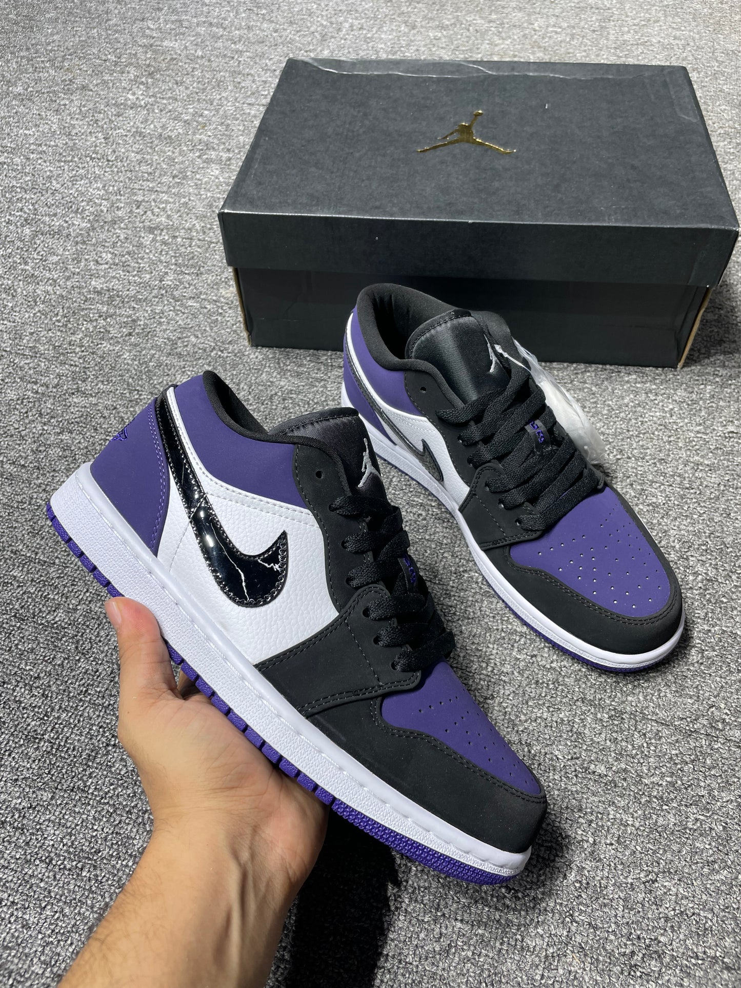 Jordan 1 Low Court Purple