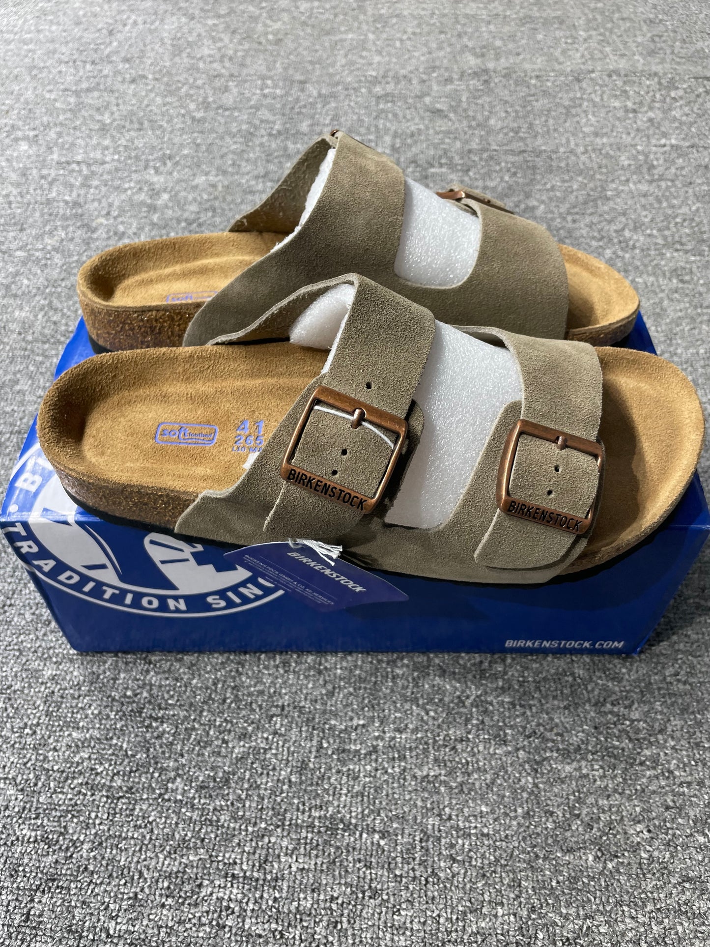 Birkenstock Arizona Suede Taupe