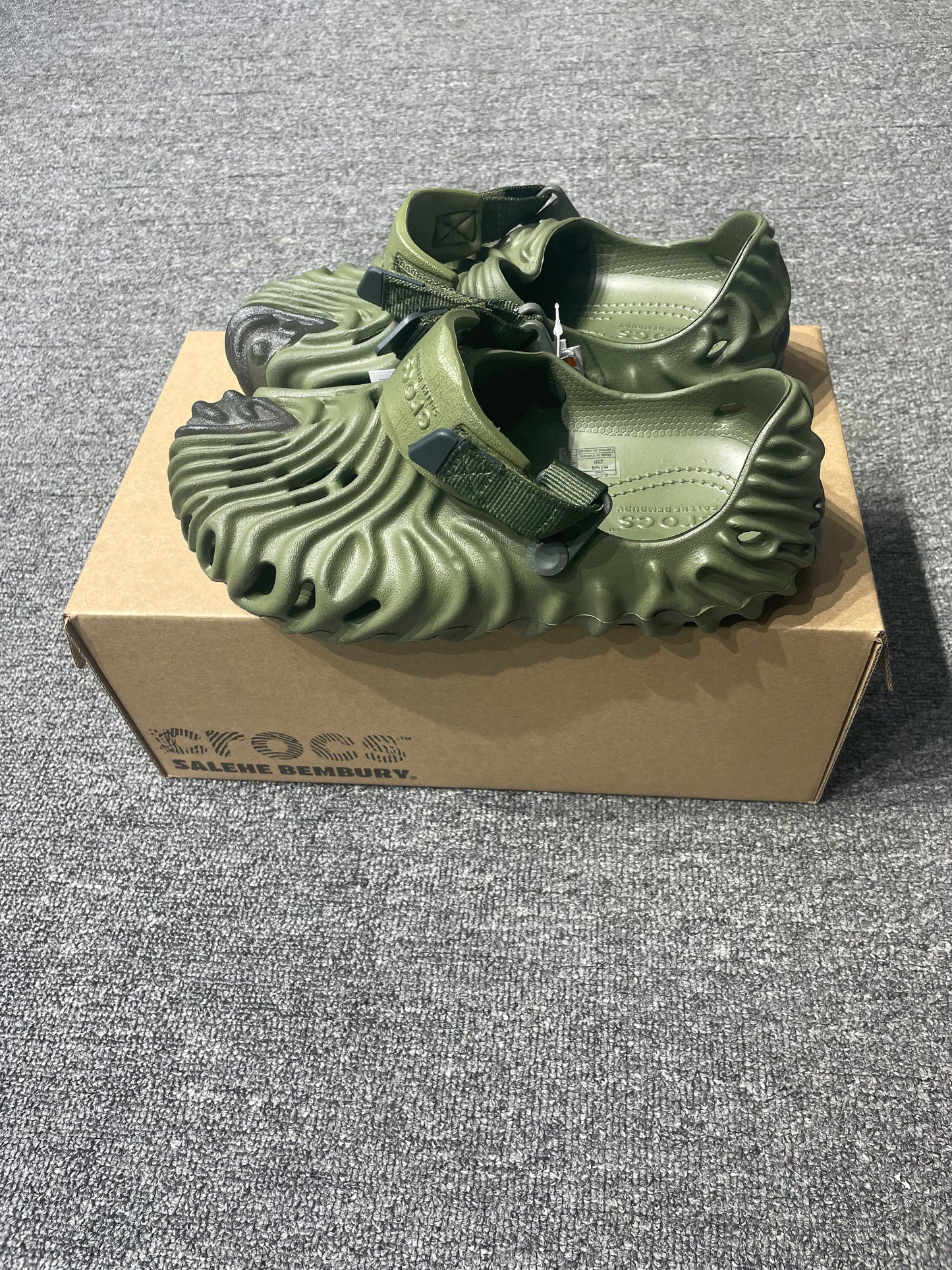 Salehe Bembury Clog Dark Green