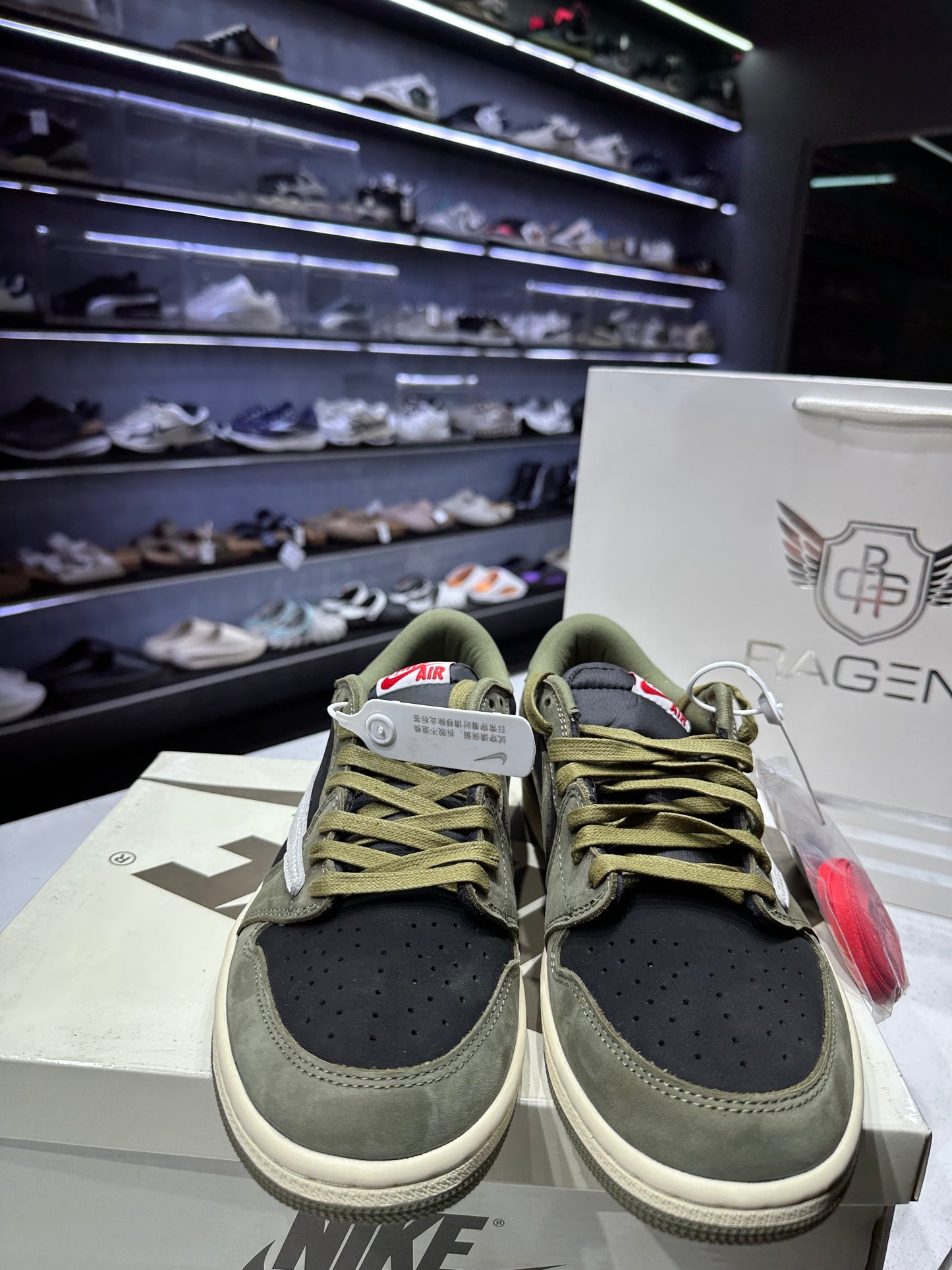 AJ 1 Low Travis Scott Black Olive