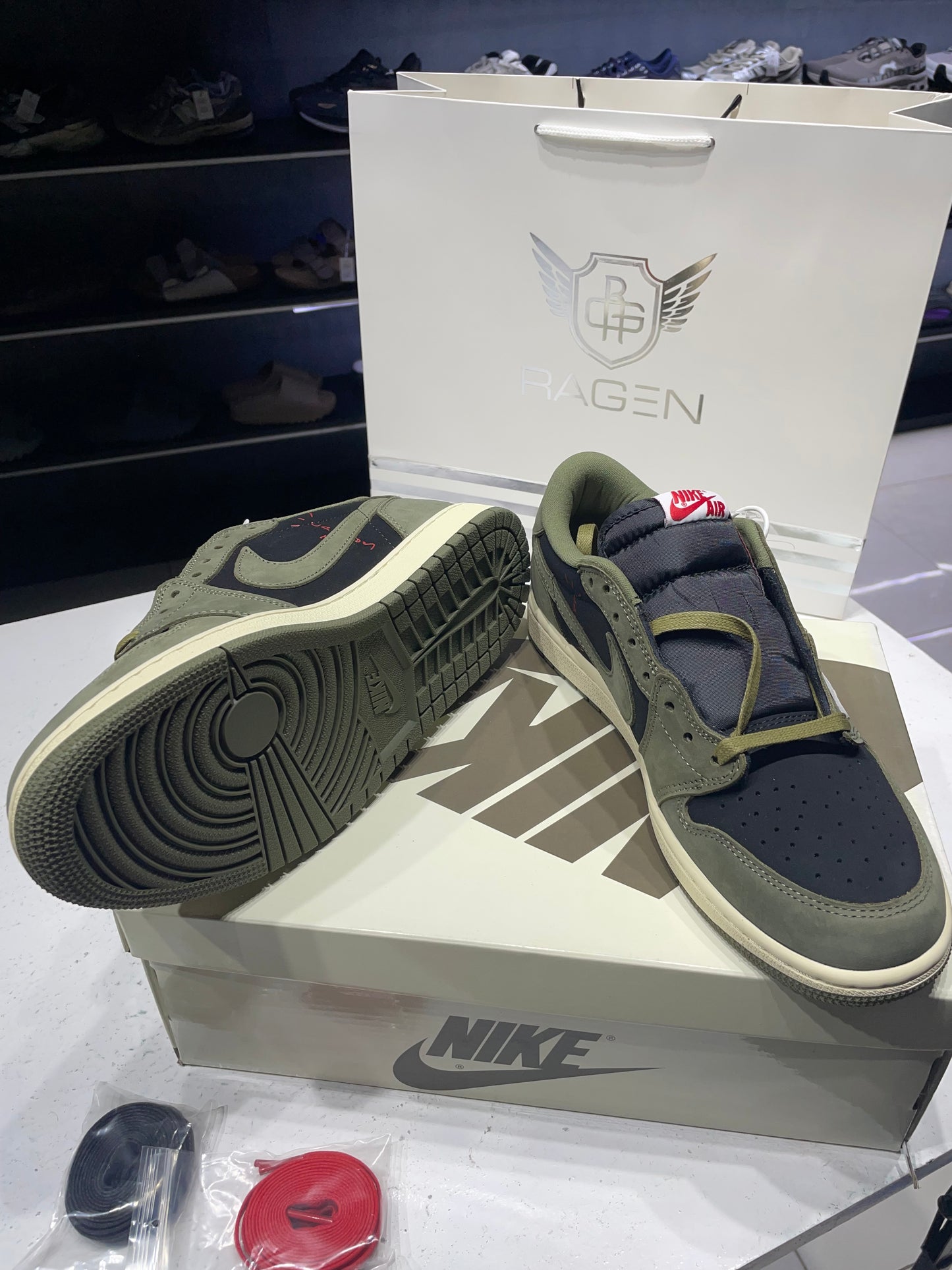 AJ 1 Low Travis Scott Black Olive