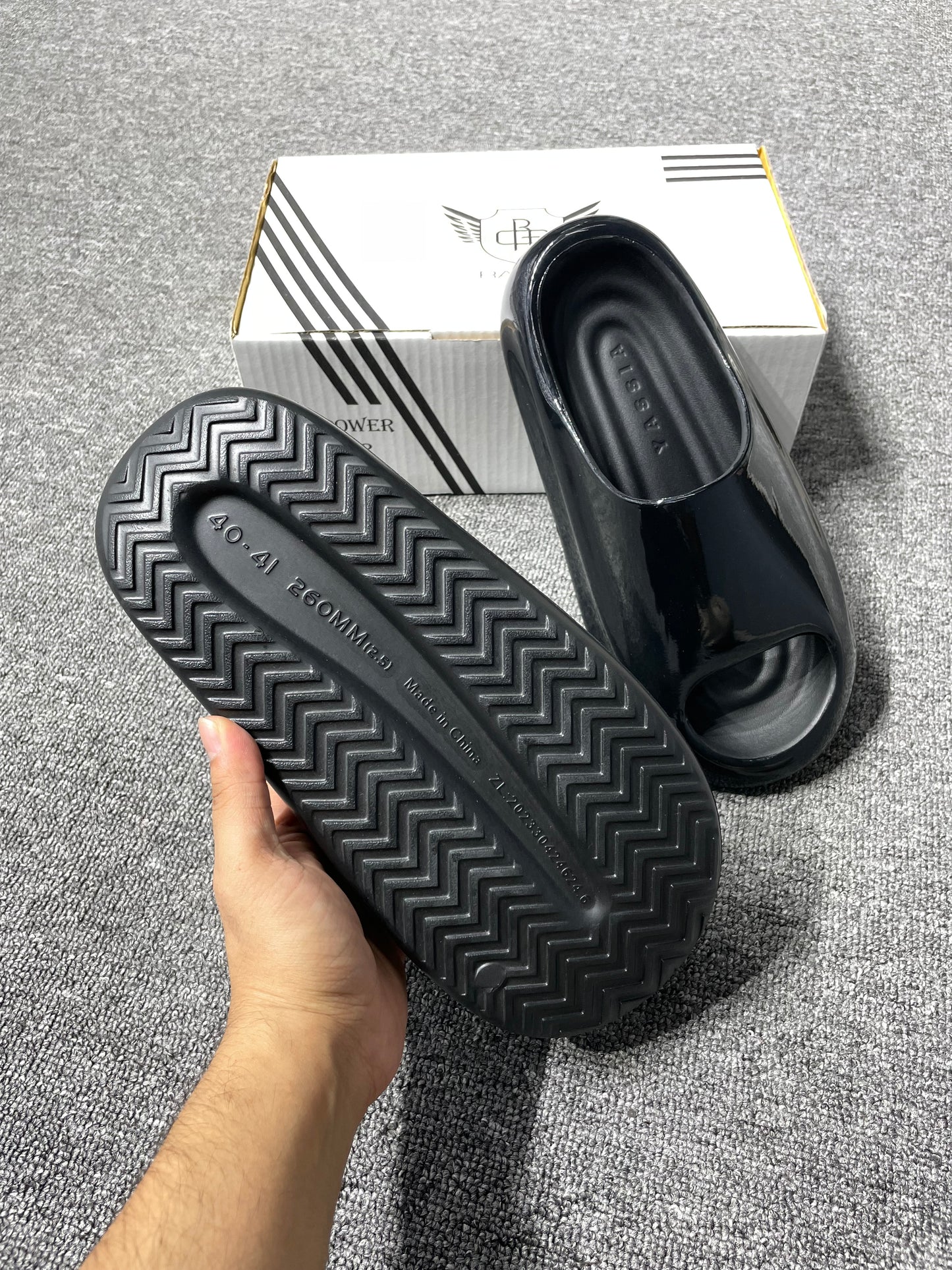 Yassia Reflective Matte