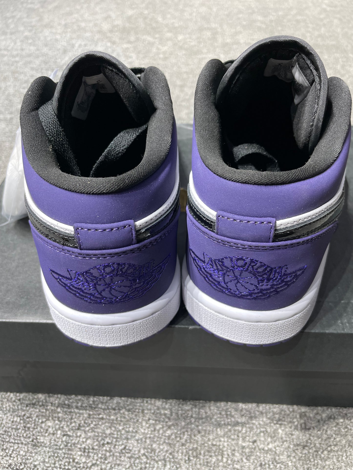 Jordan 1 Low Court Purple