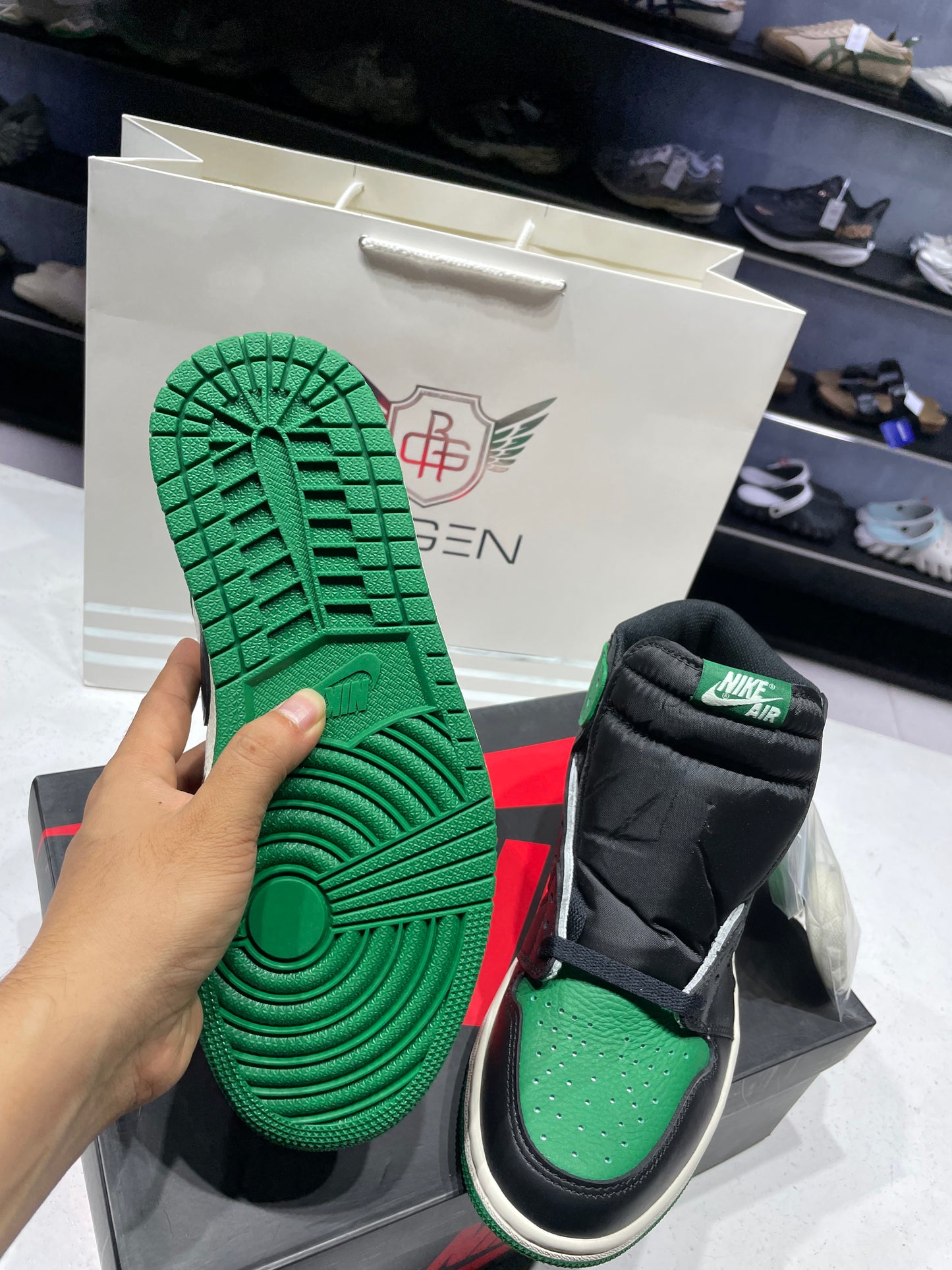 Jordan 1 Retro High Pine Green