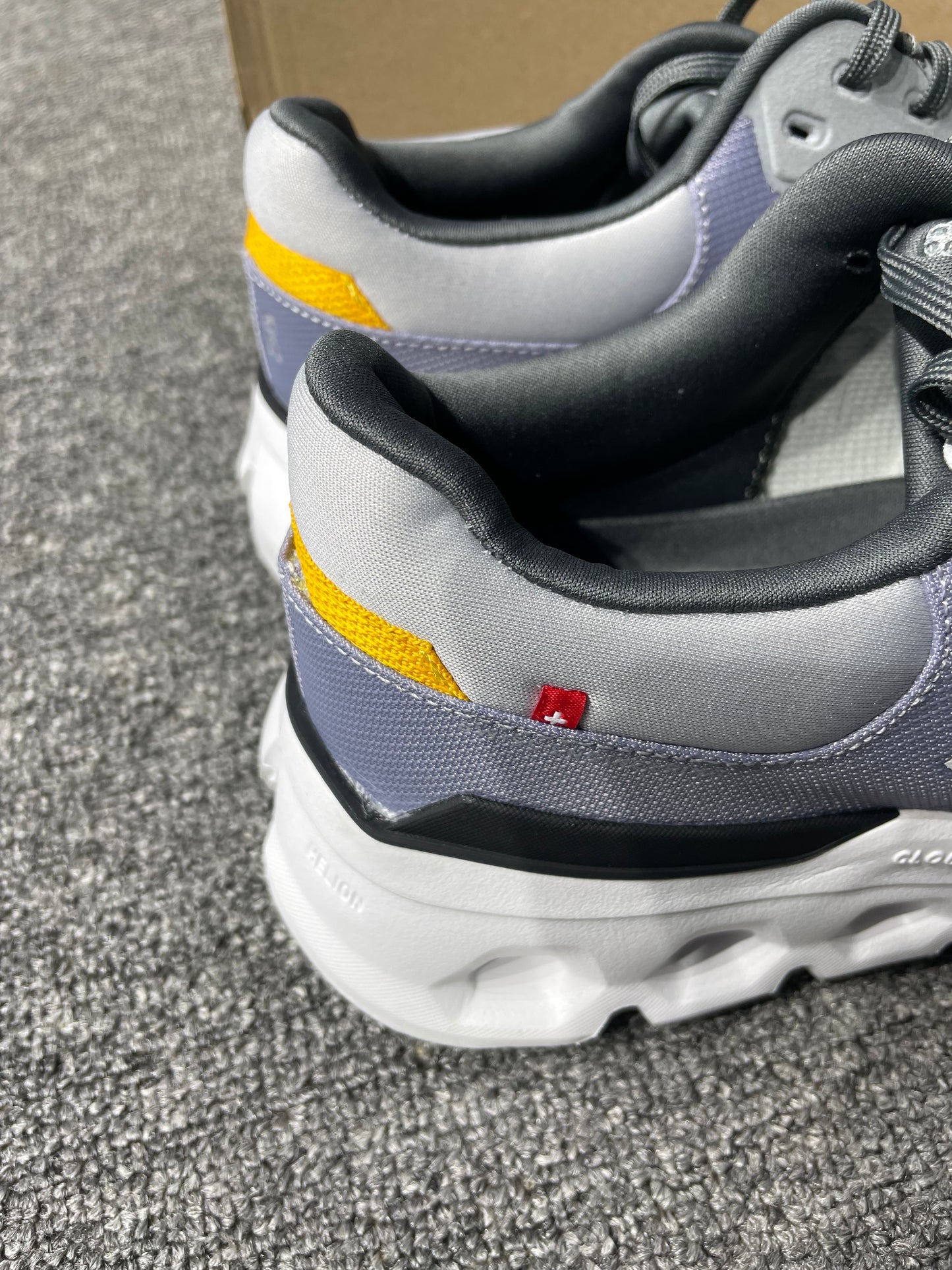 On Cloudrunner 2 Grey
