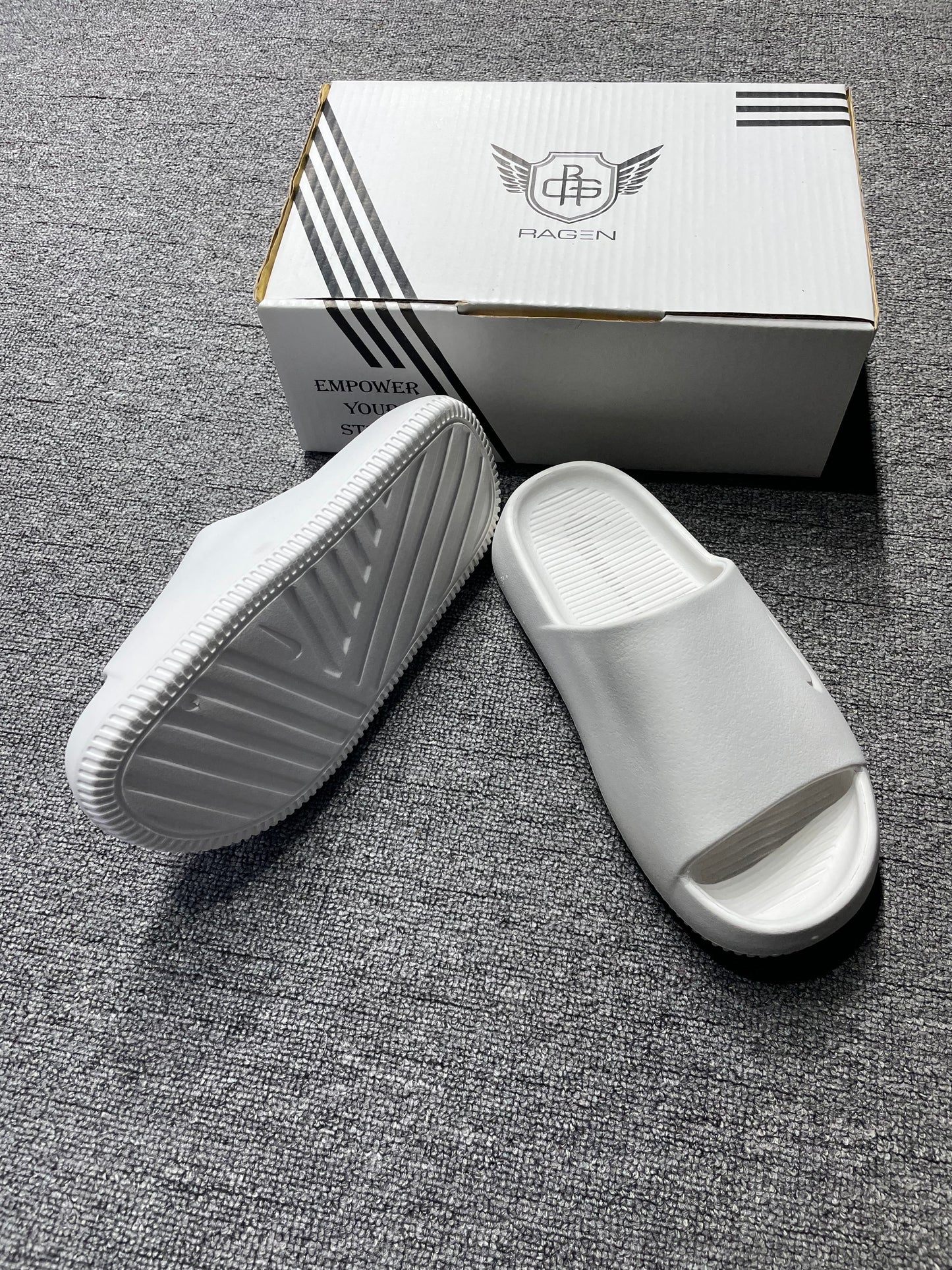 Calm Slide White
