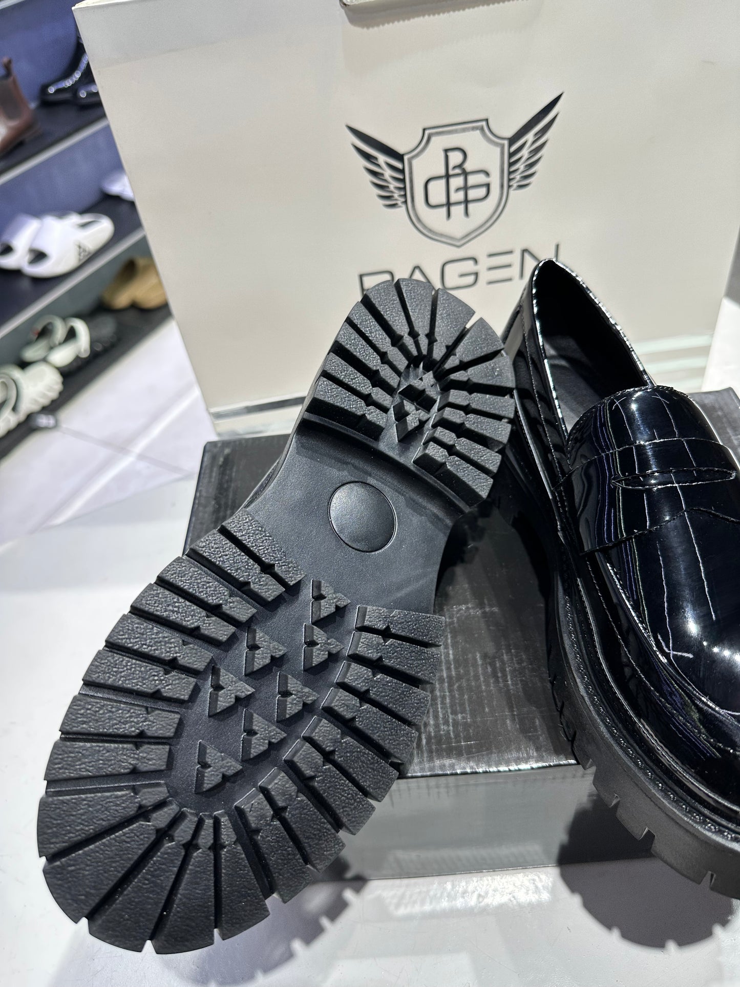 Chunky Loafer - Glossy