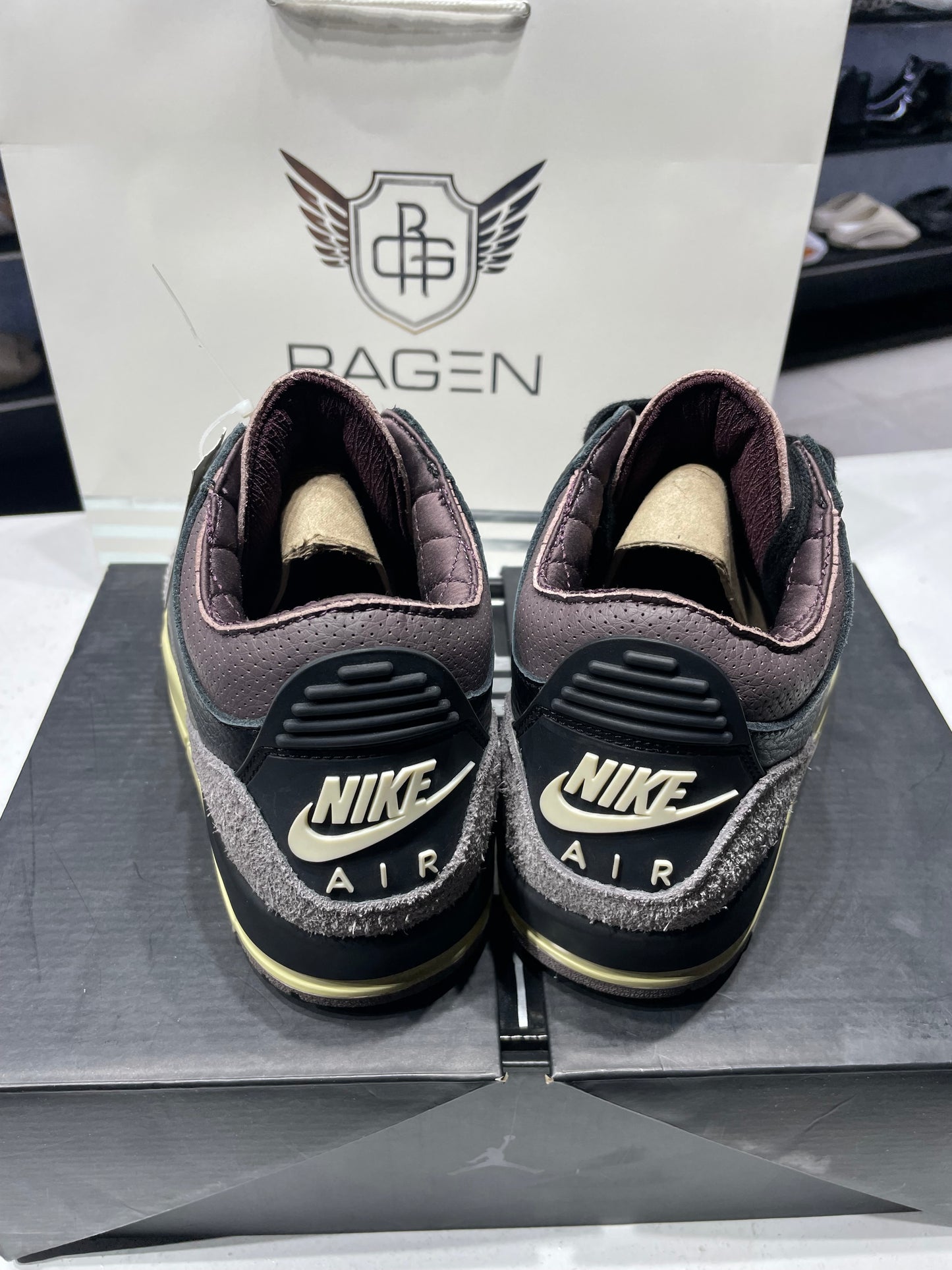 A Ma Maniere x Jordan 3 Black/violet Ore