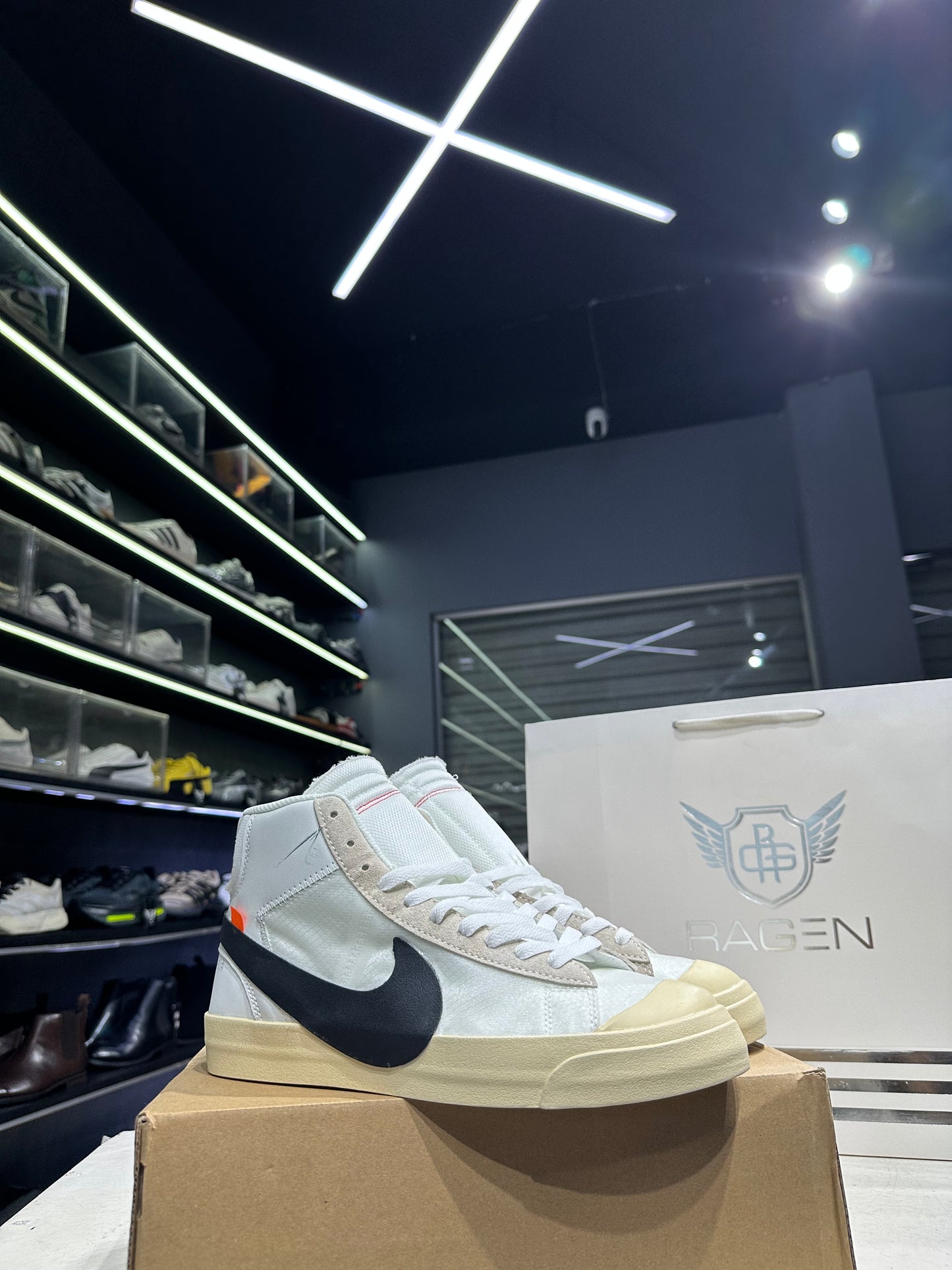 Nike Blazer Mid Off White