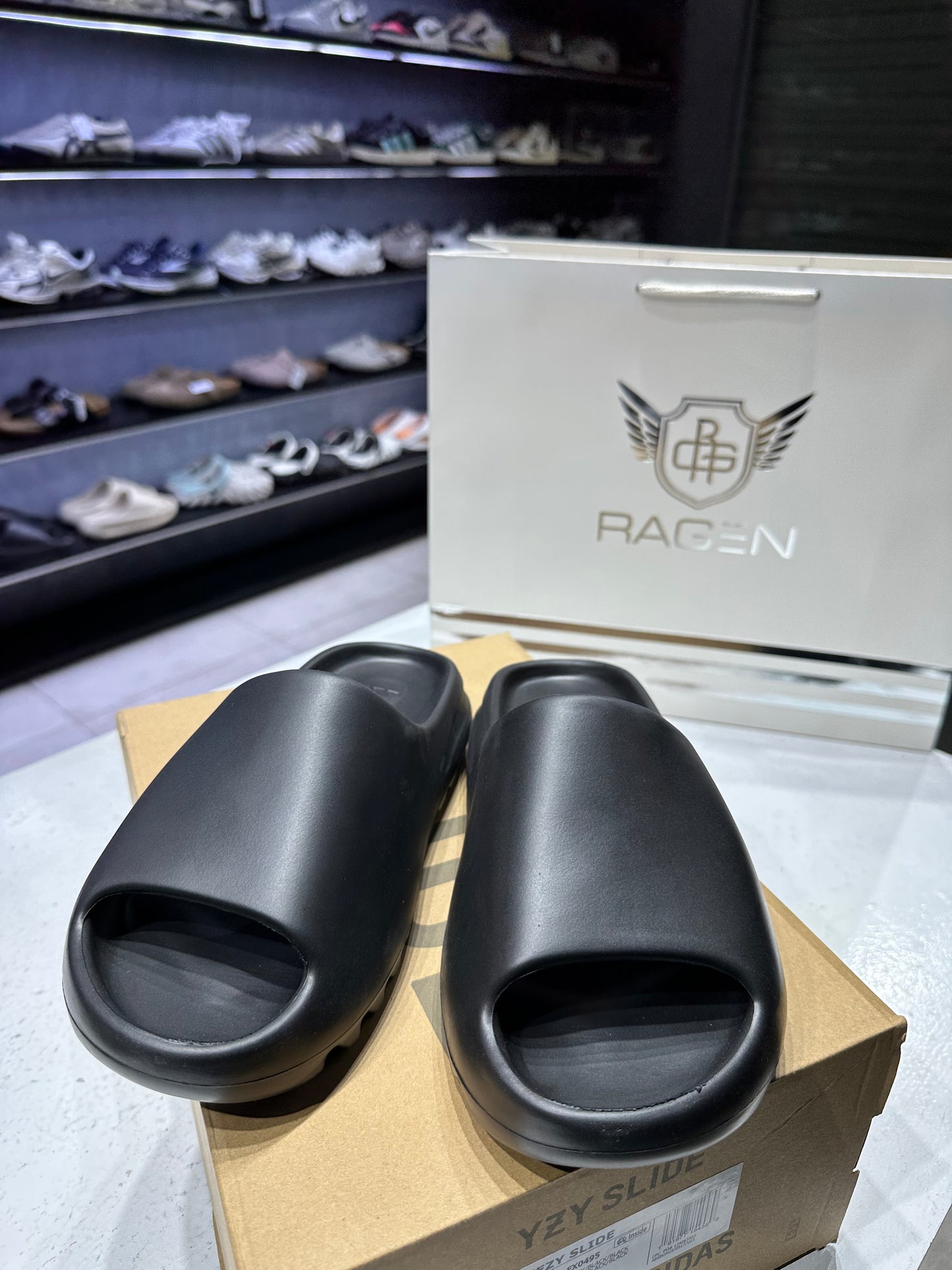 Yzy slide Onyx