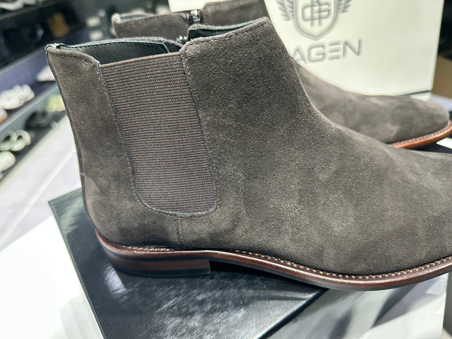 Ragen Chelsea Umber