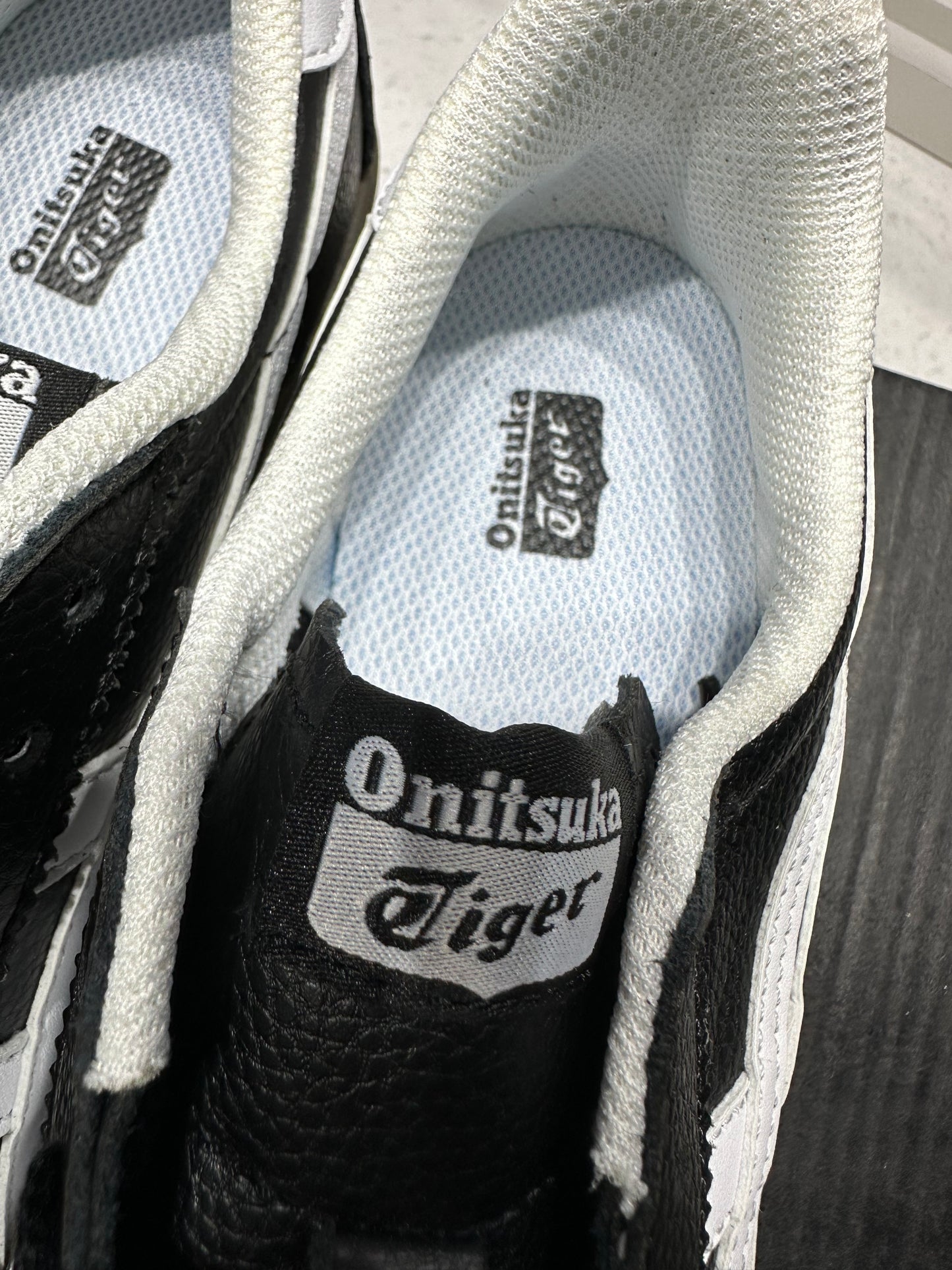 Onitsuka Tiger Tokuten Black/White
