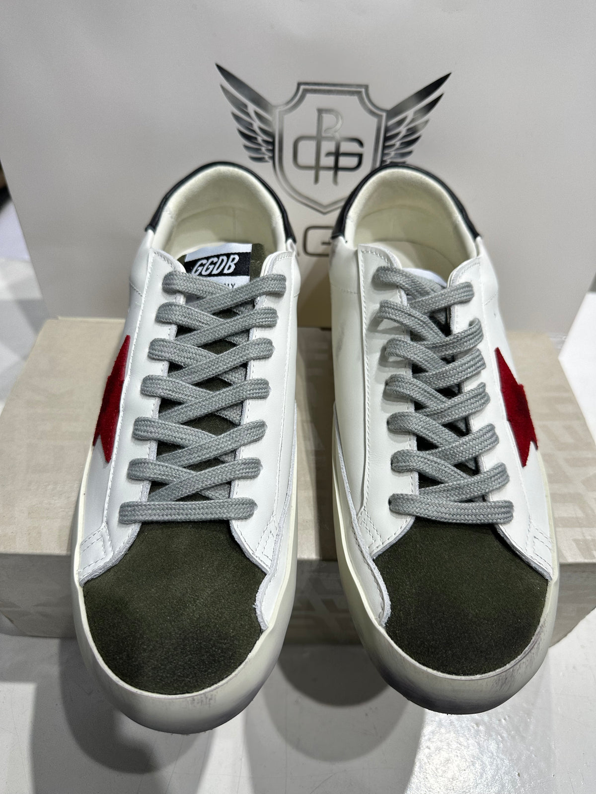 Golden Goose Rouge Vanguard