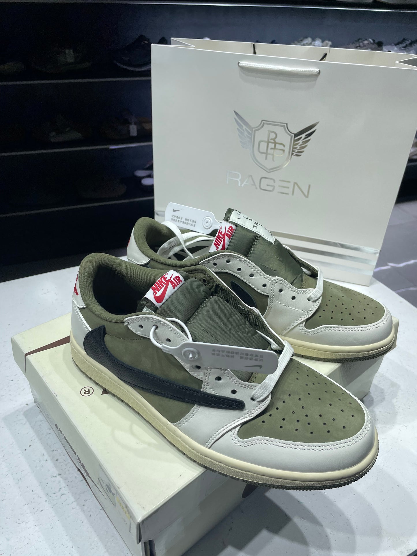 Air Jordan 1 low Travis Scott Medium Olive