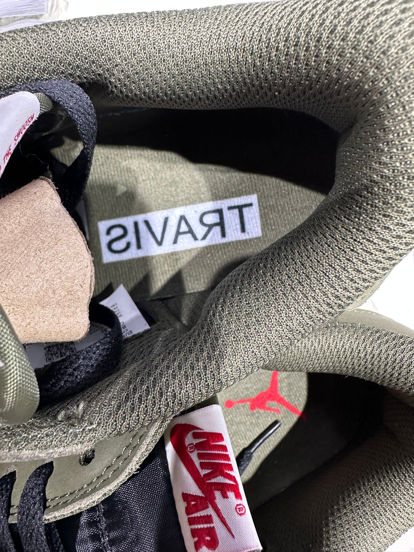 Travis Scott Black Olive (Oem) grade