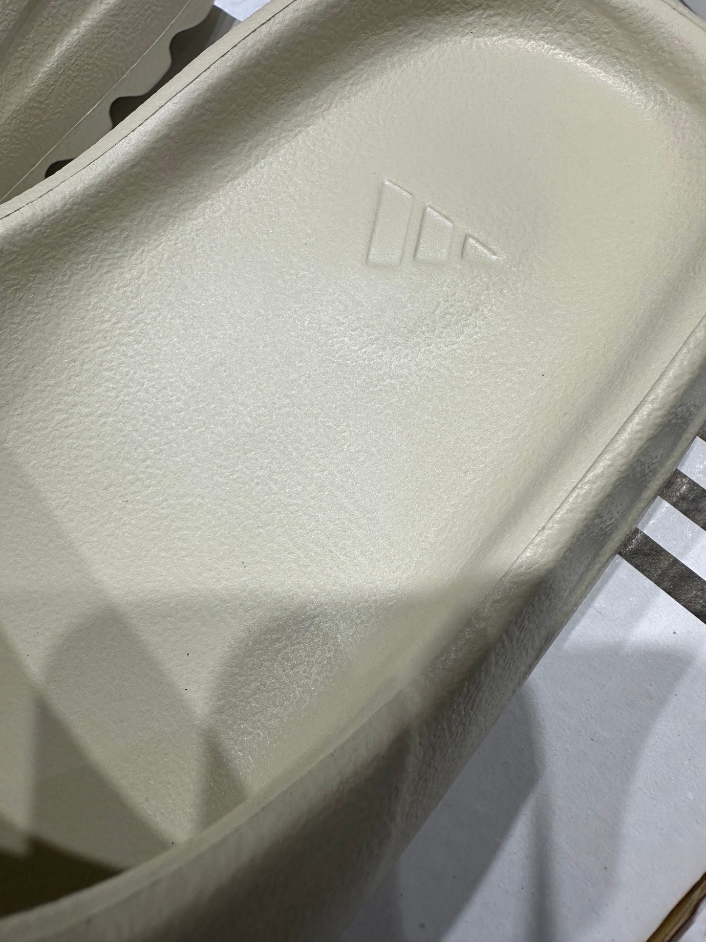 yzy Slide Bone
