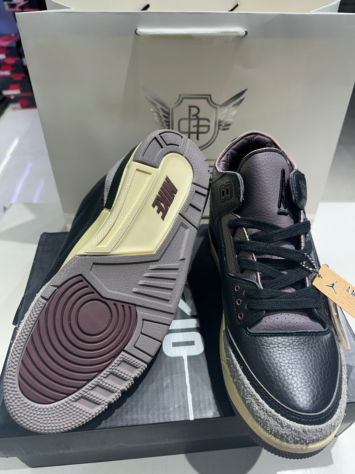 A Ma Maniere x Jordan 3 Black/violet Ore