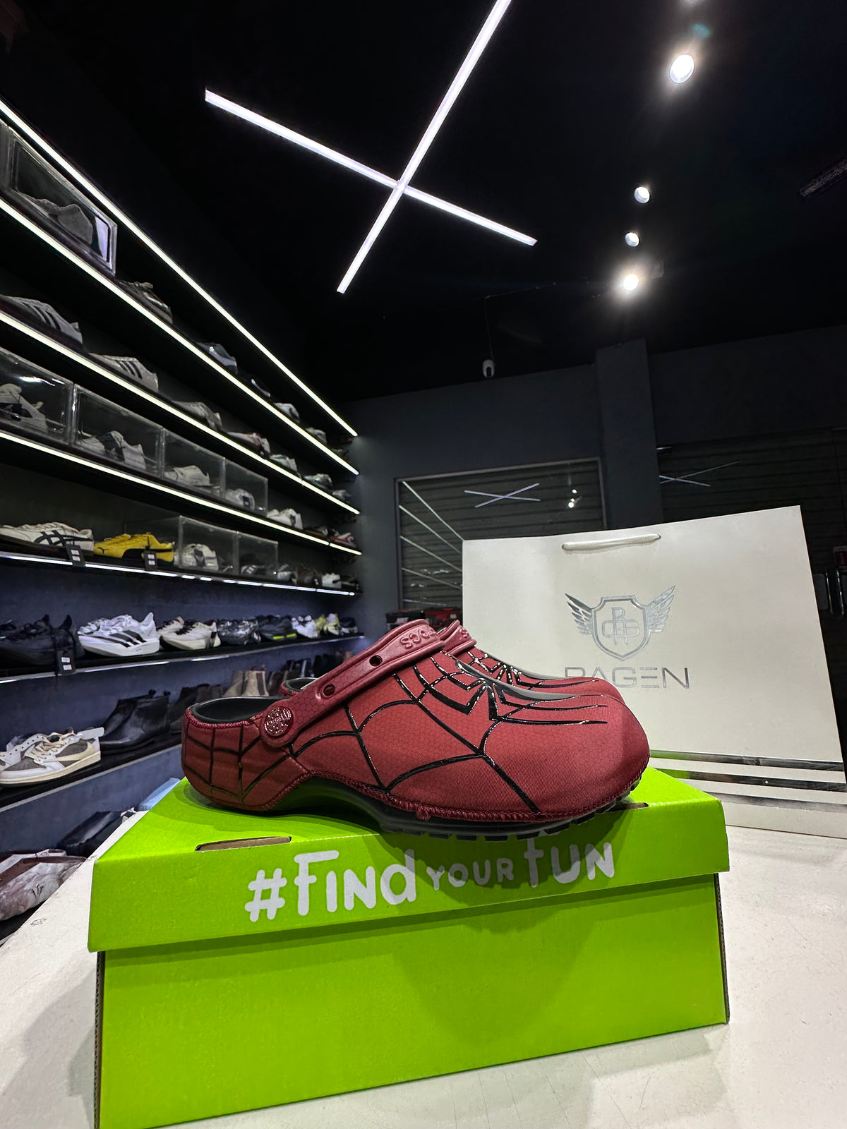 Spider-Man Neo Classic Clog Red