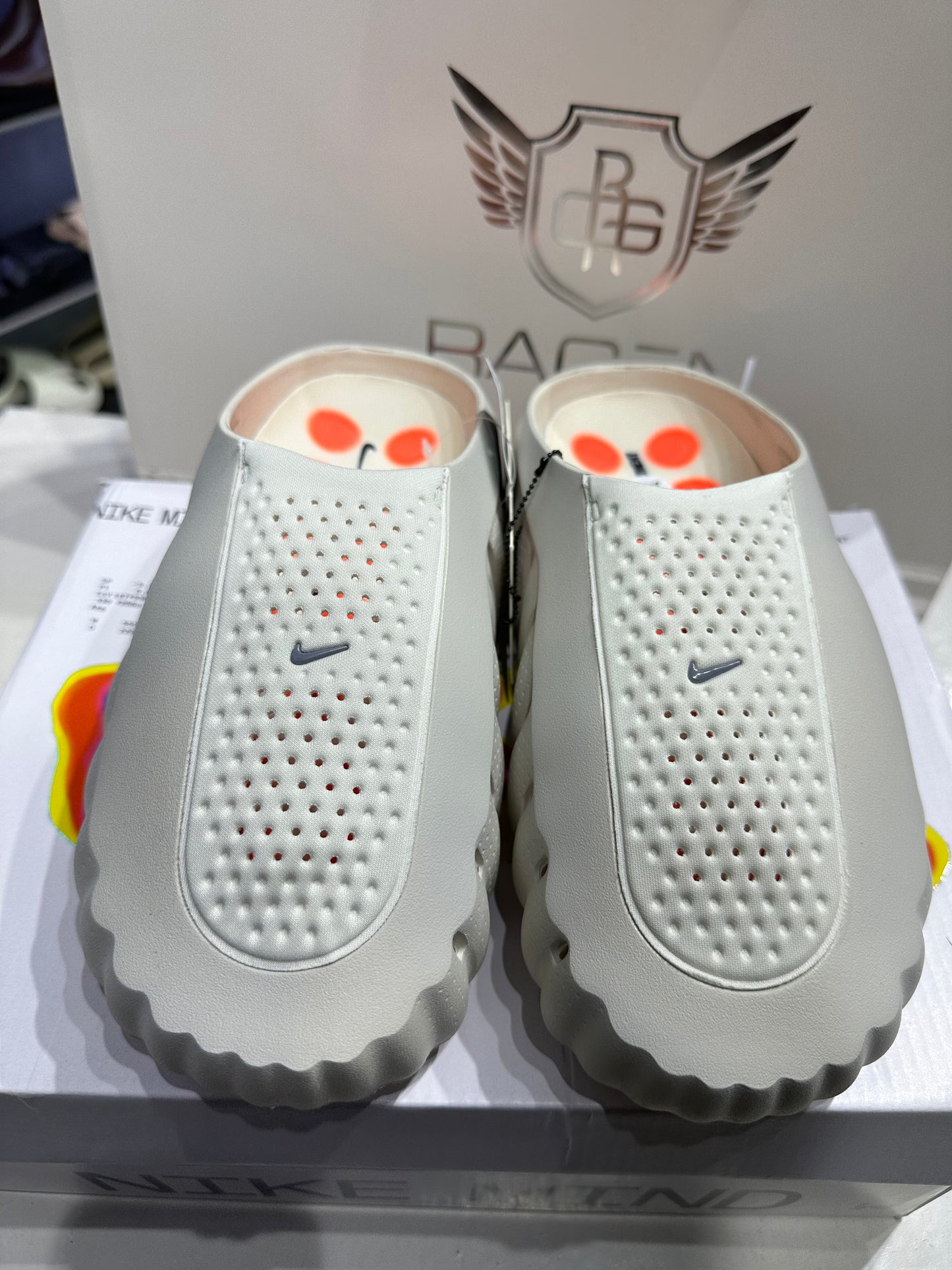 Nike Mind 001 Light Bone