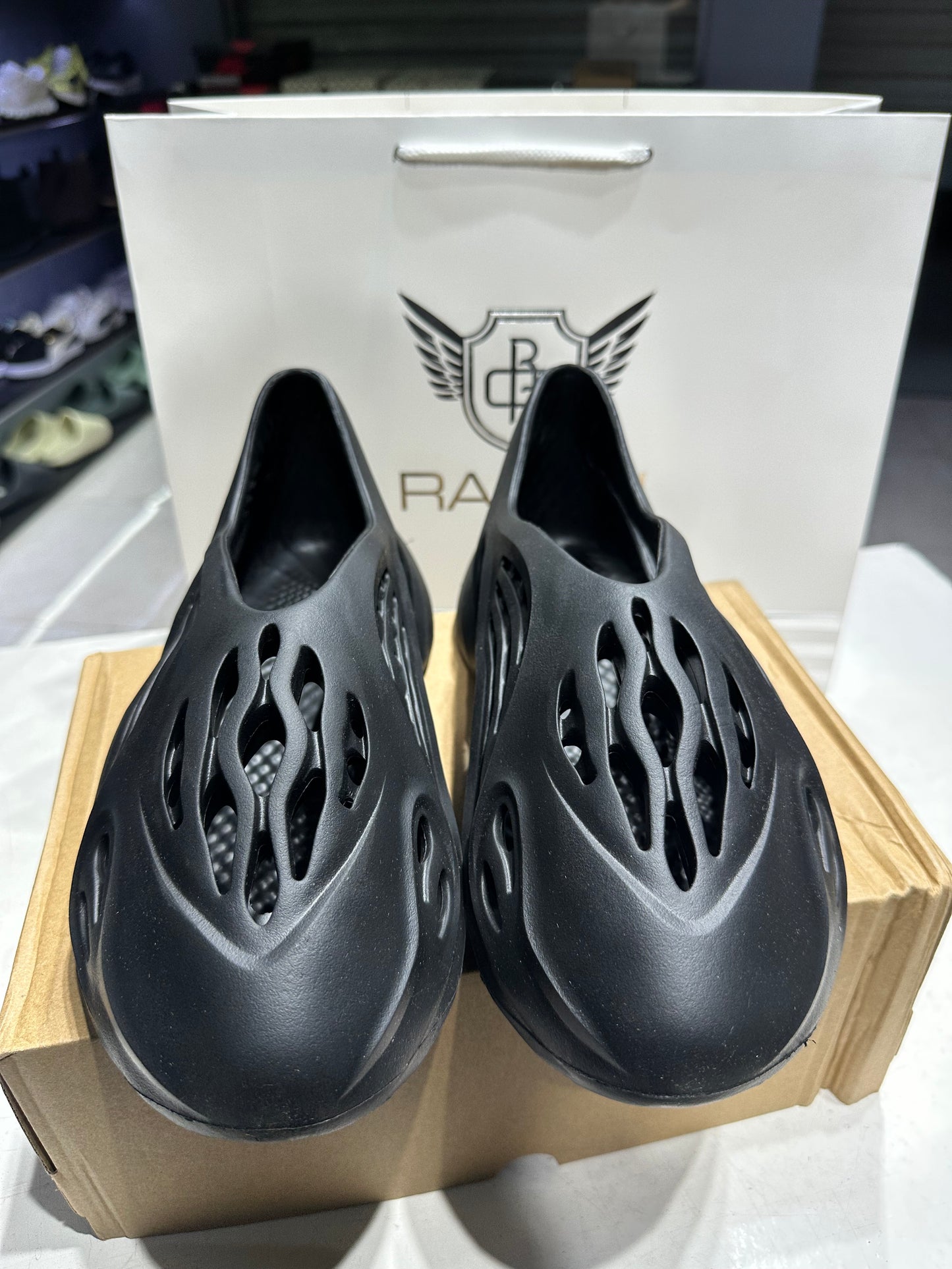 Yeezy Foam RNNR Onyx