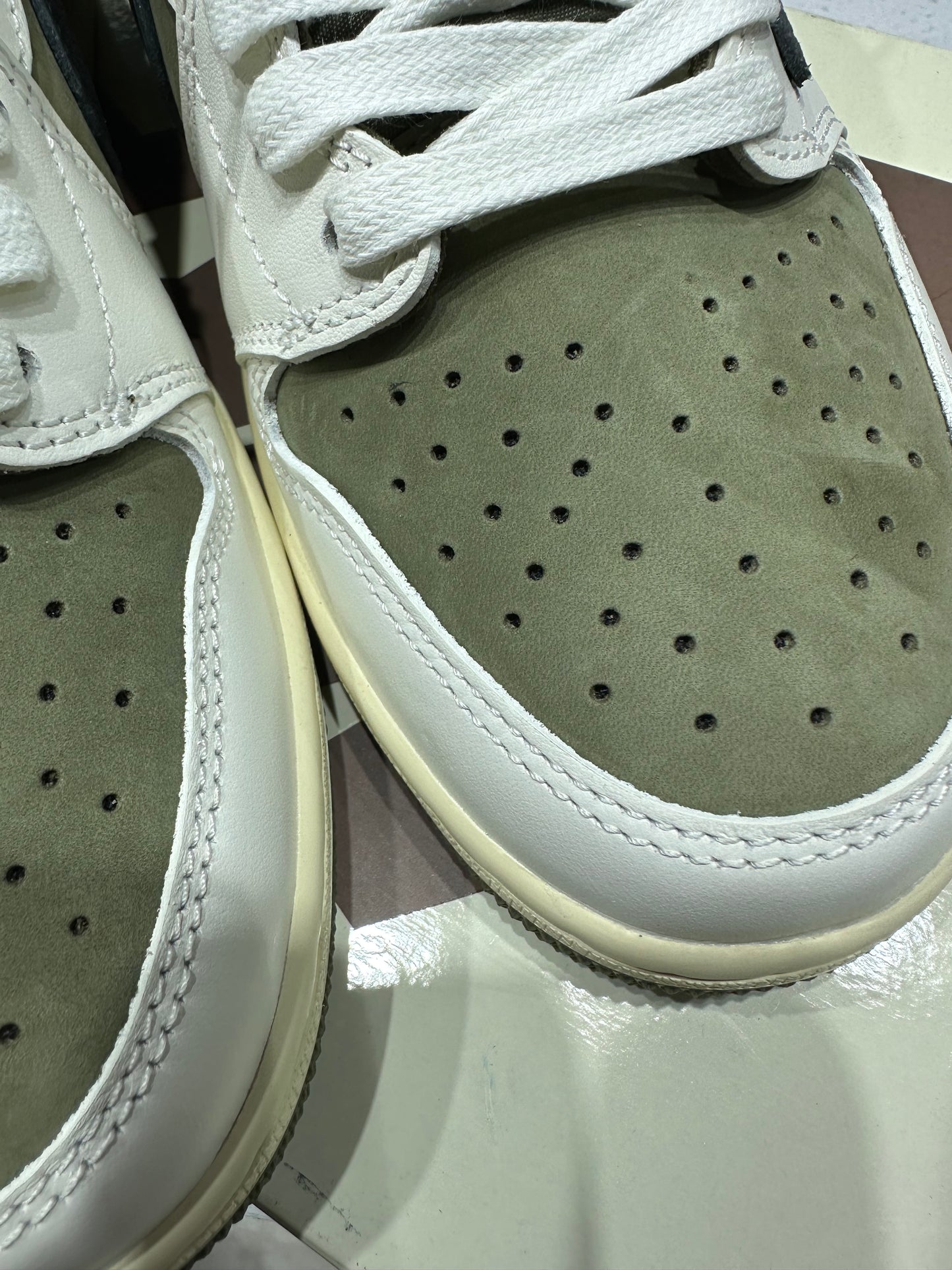 Air Jordan 1 low Travis Scott Medium Olive