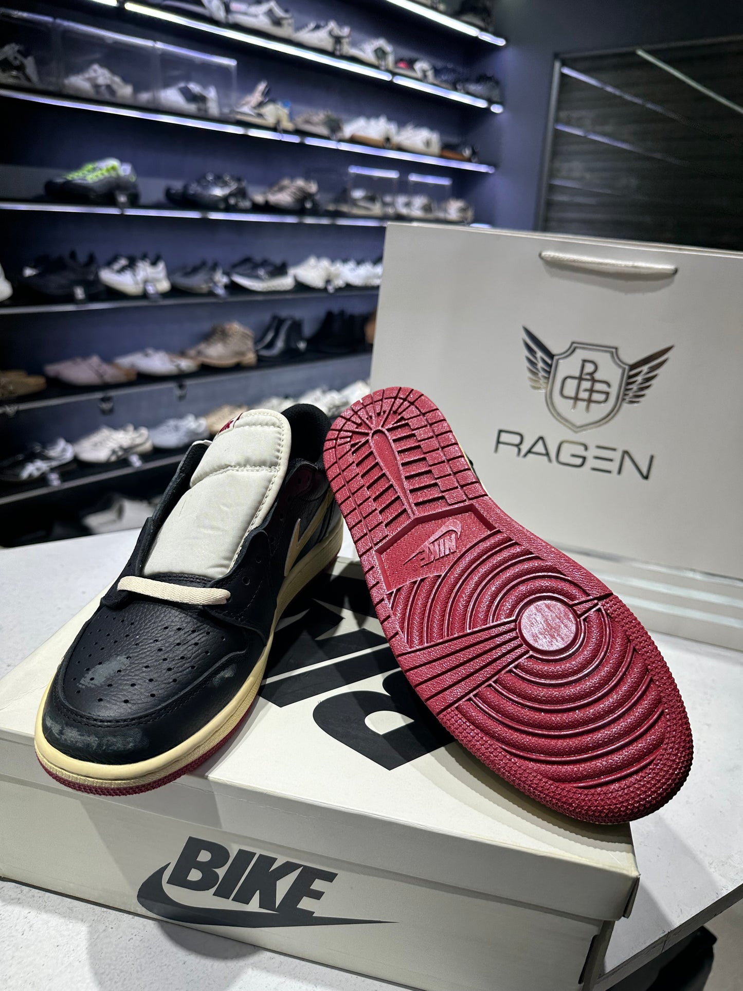 Air Jordan 1 low  x Nigel Sylvester