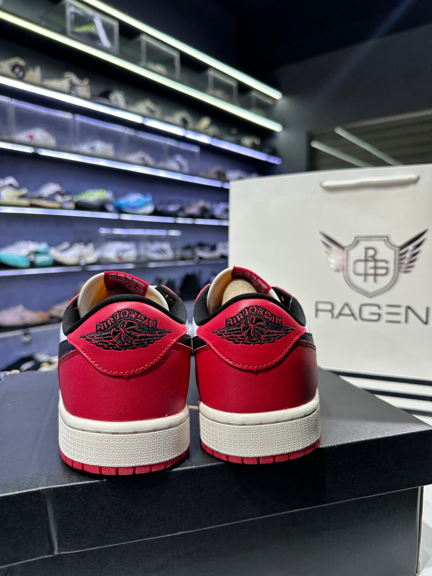 Air Jordan 1 Low Chicago