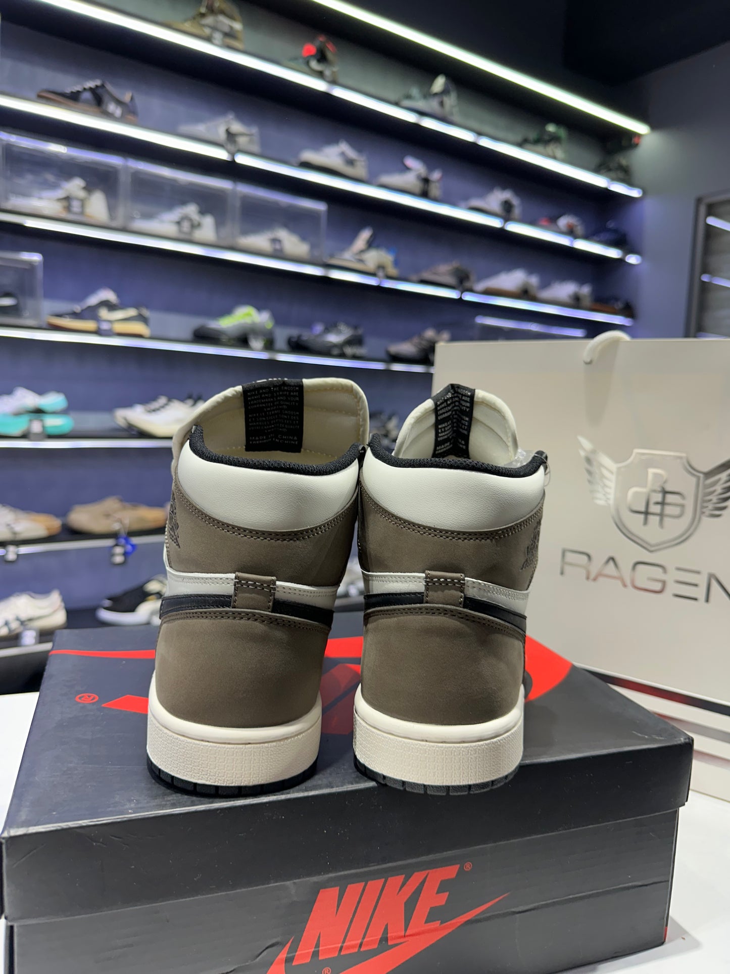 Aj 1 Retro High Dark Mocha (Oem grade)