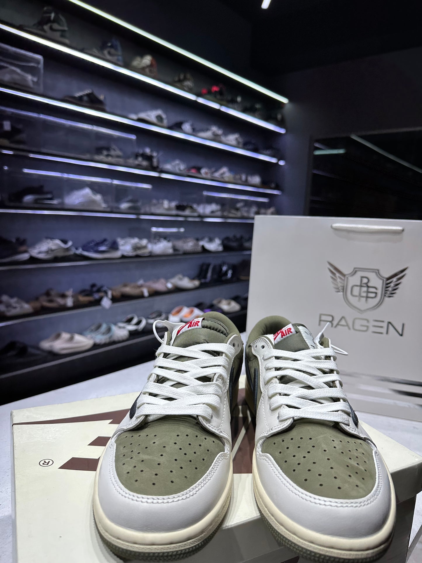 Air Jordan 1 low Travis Scott Medium Olive