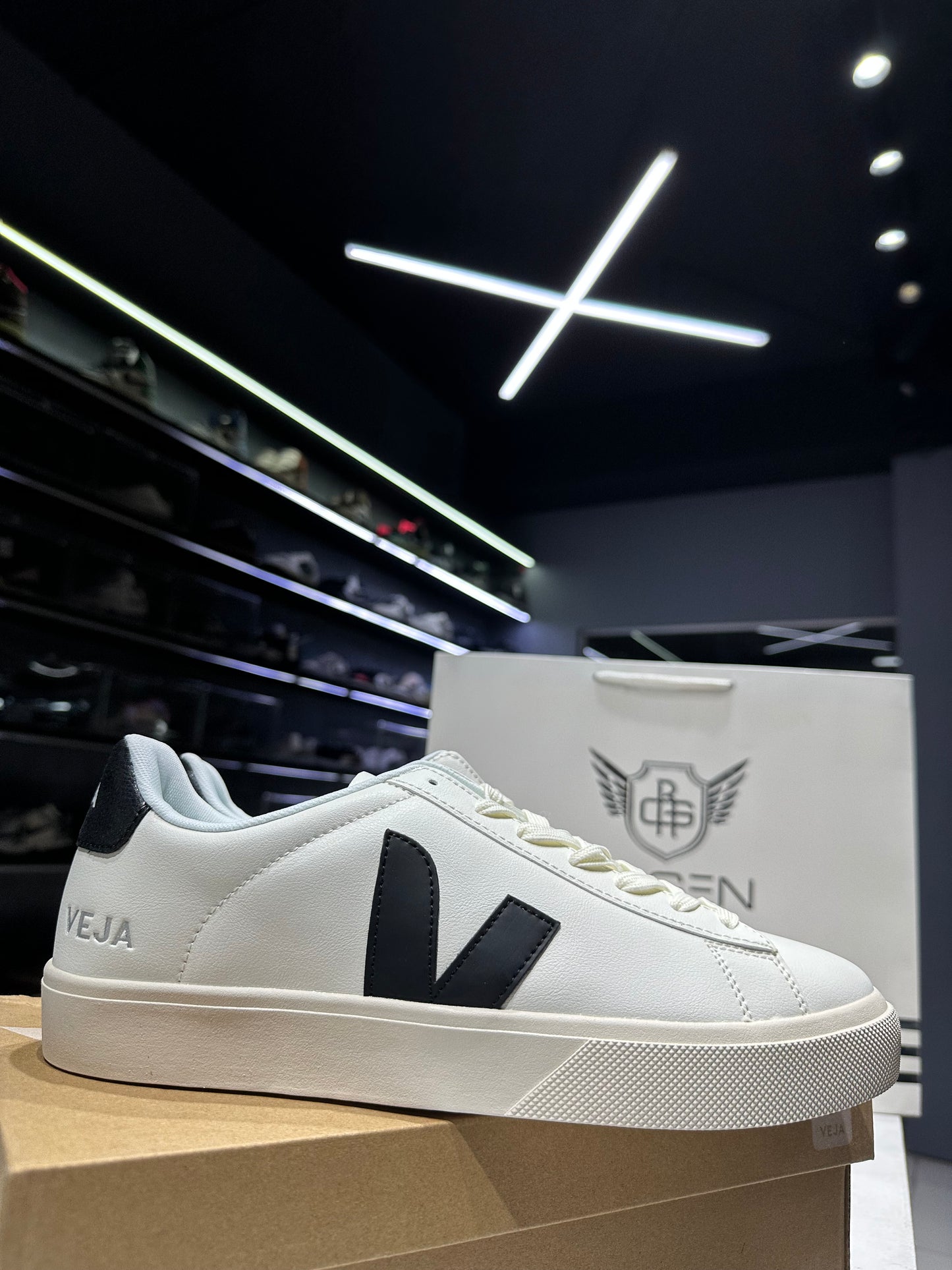 Veja Campo White Kaki