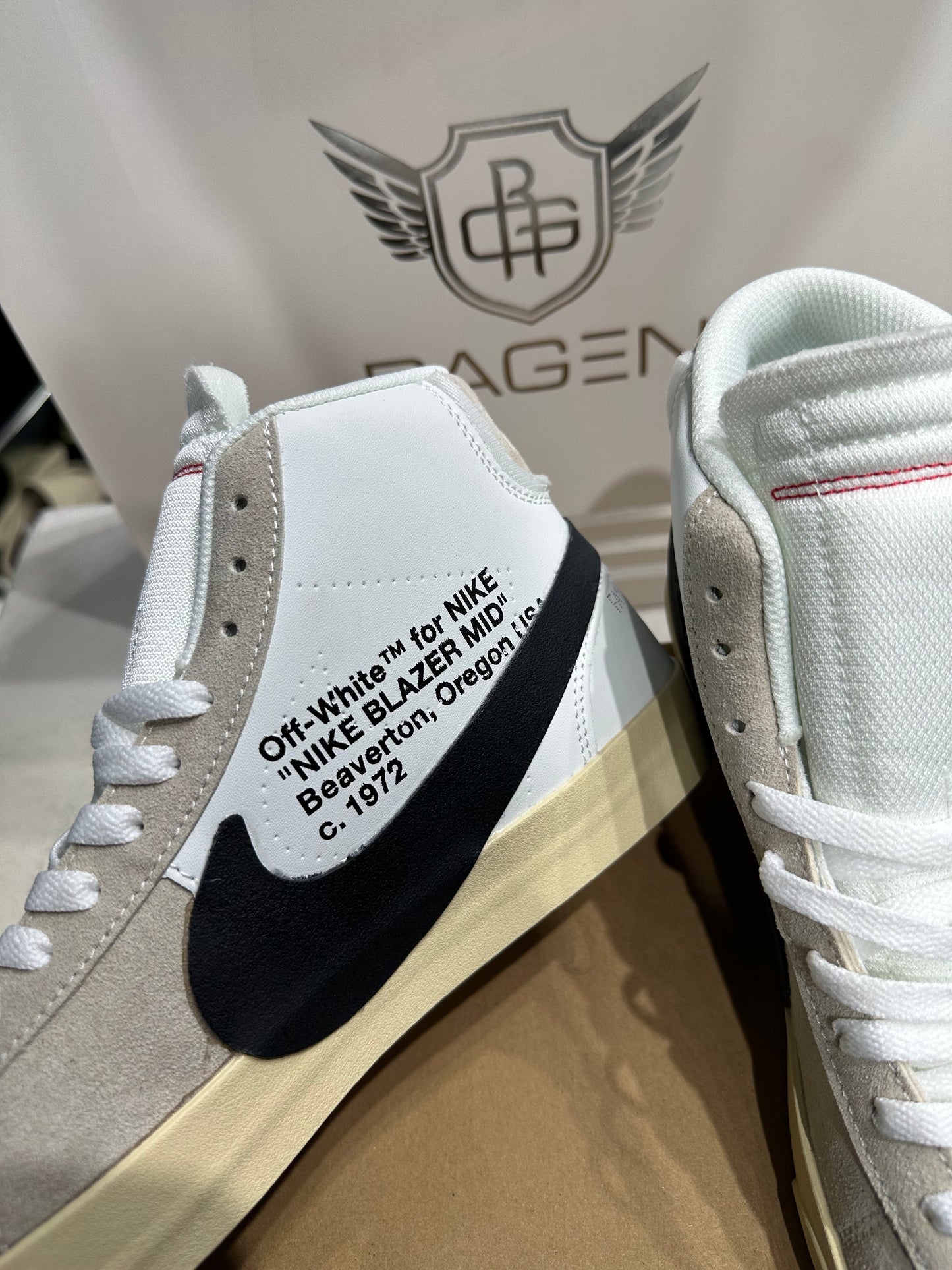 Nike Blazer Mid Off White
