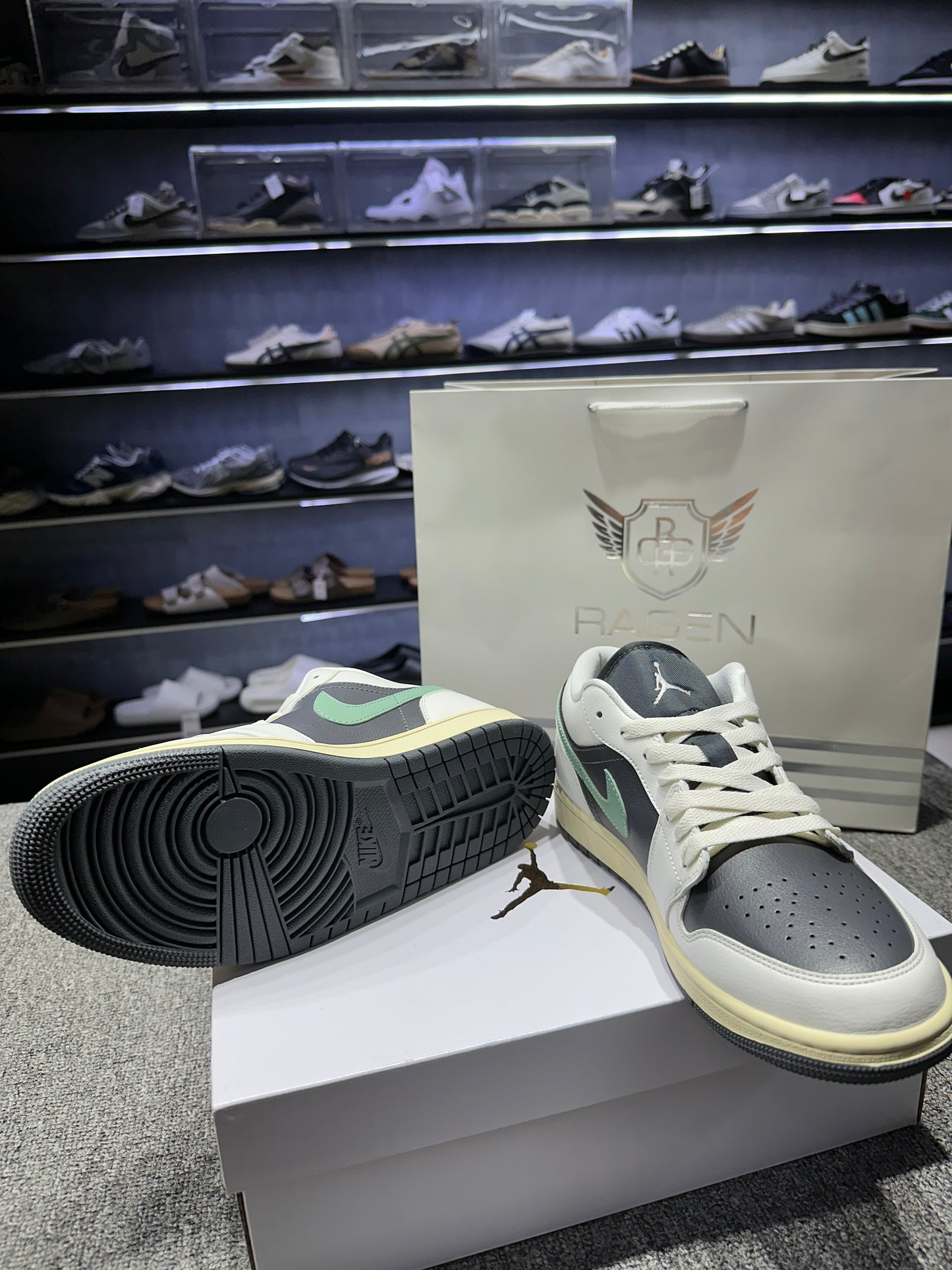 Aj 1 Low Jade Smoke