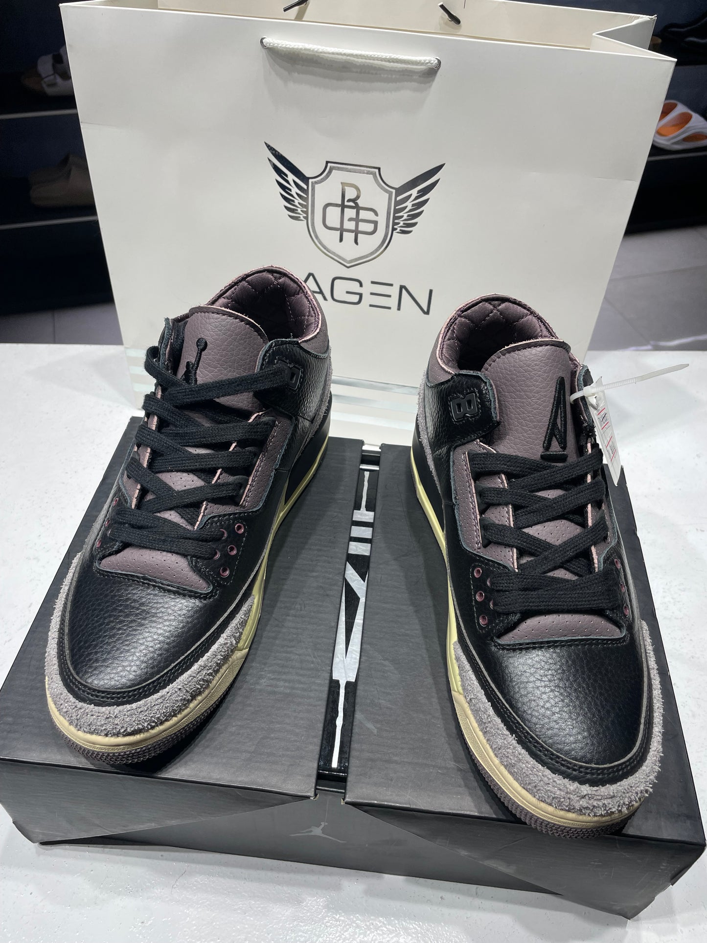 A Ma Maniere x Jordan 3 Black/violet Ore