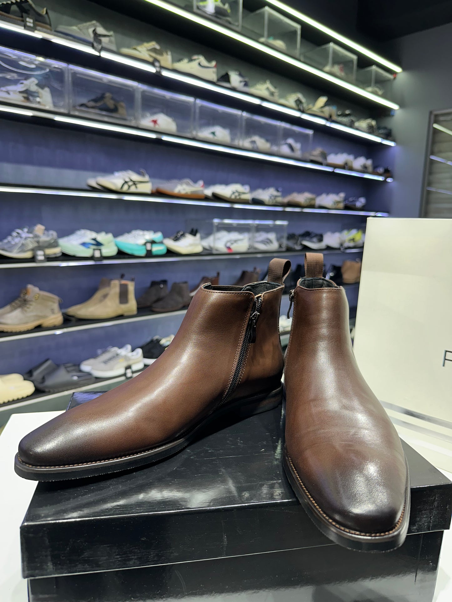 Ragen Chelsea Dark Wood