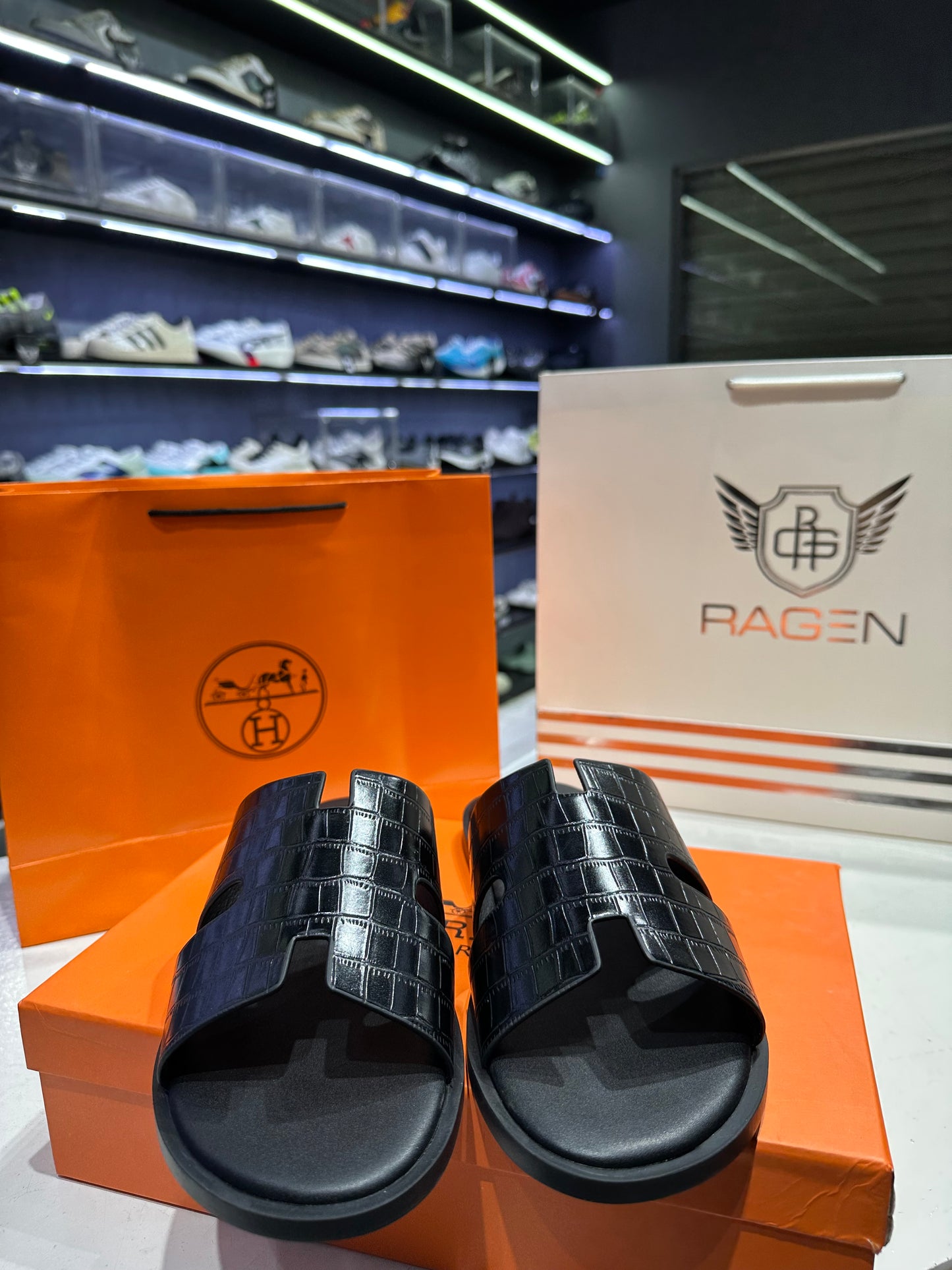 Hermes Izmir - crocodile Black