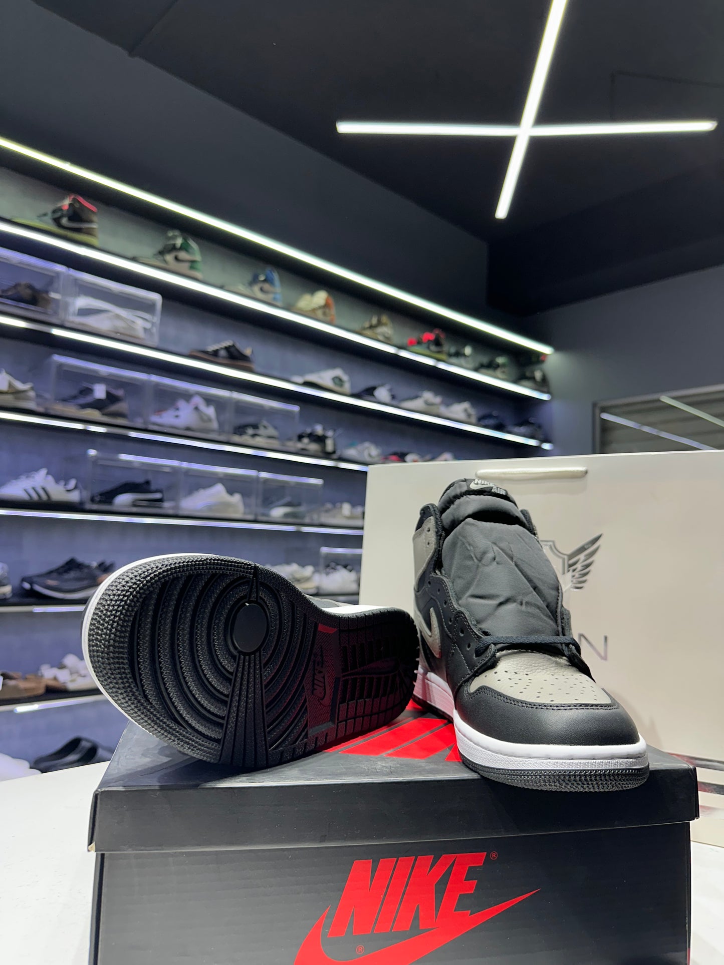 Jordan 1 Retro High Shadow