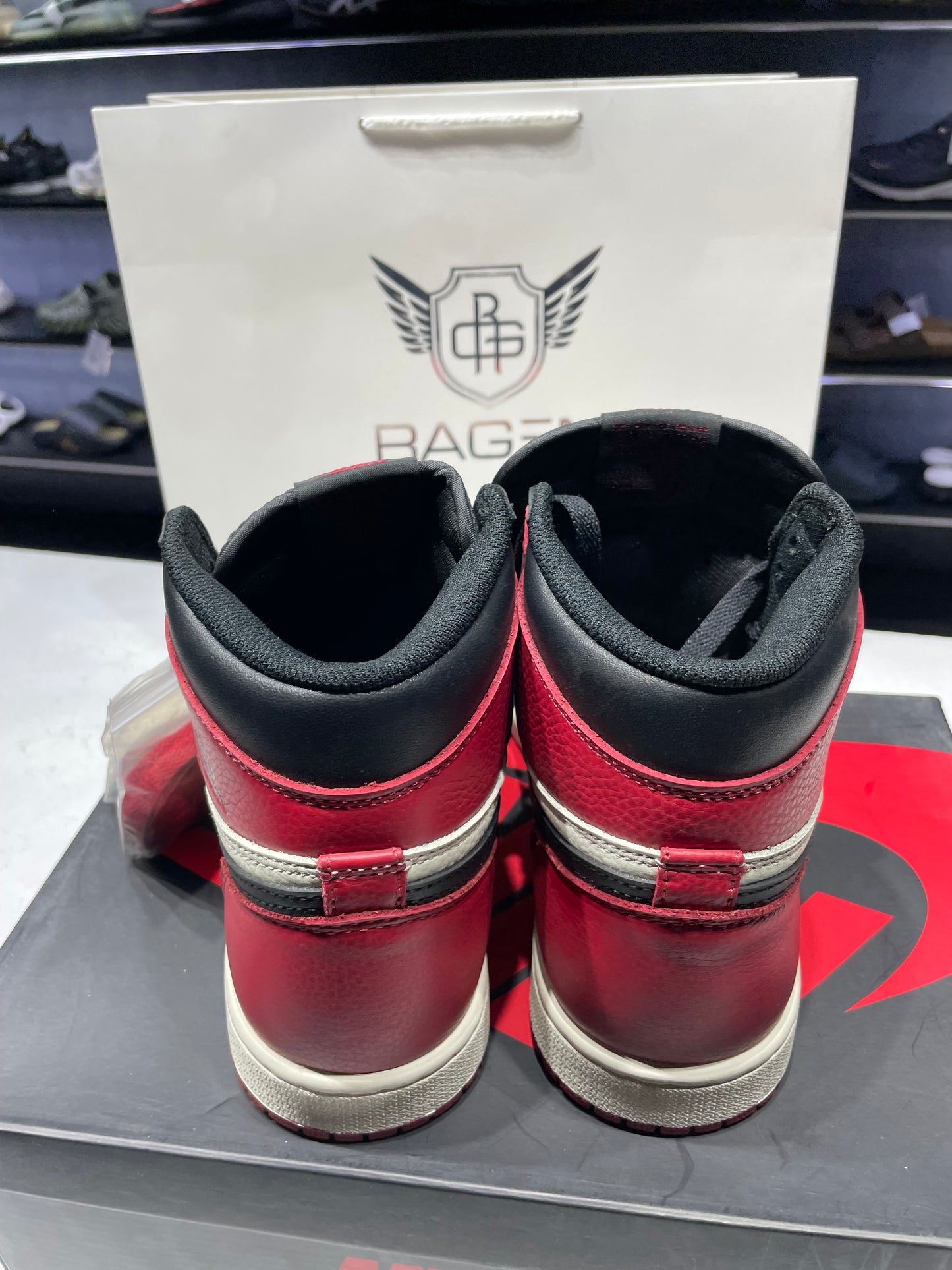 Air Jordan 1 High Bred Toe