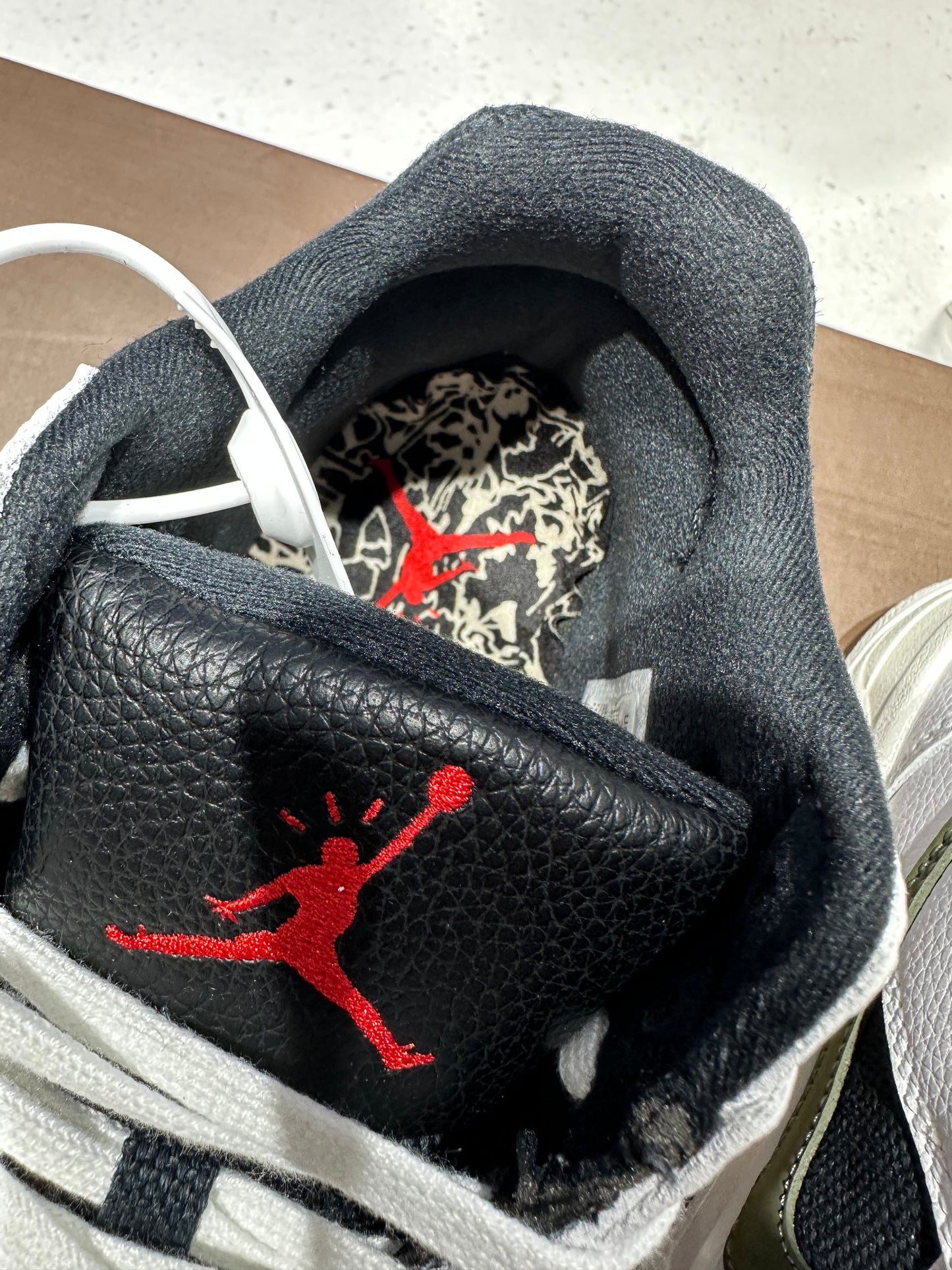 Jumpman Jack Sail Travis Scott Olive