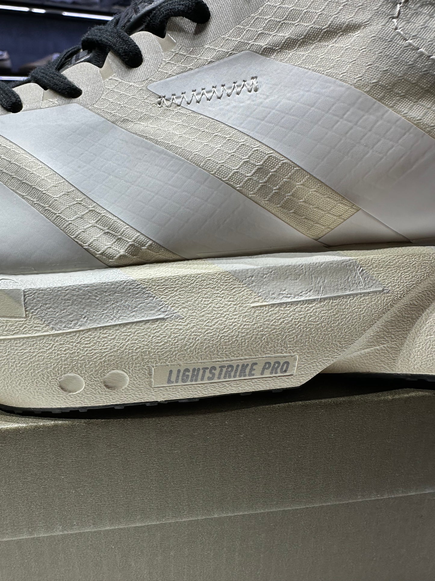 Y-3 Adios pro 4 Beige