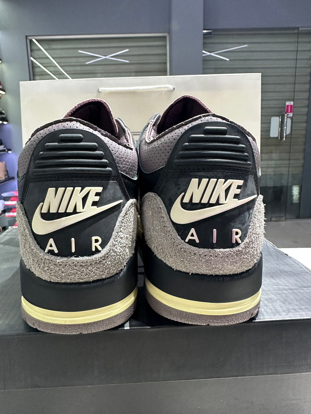 A Ma Maniere x Jordan 3 Black/violet Ore