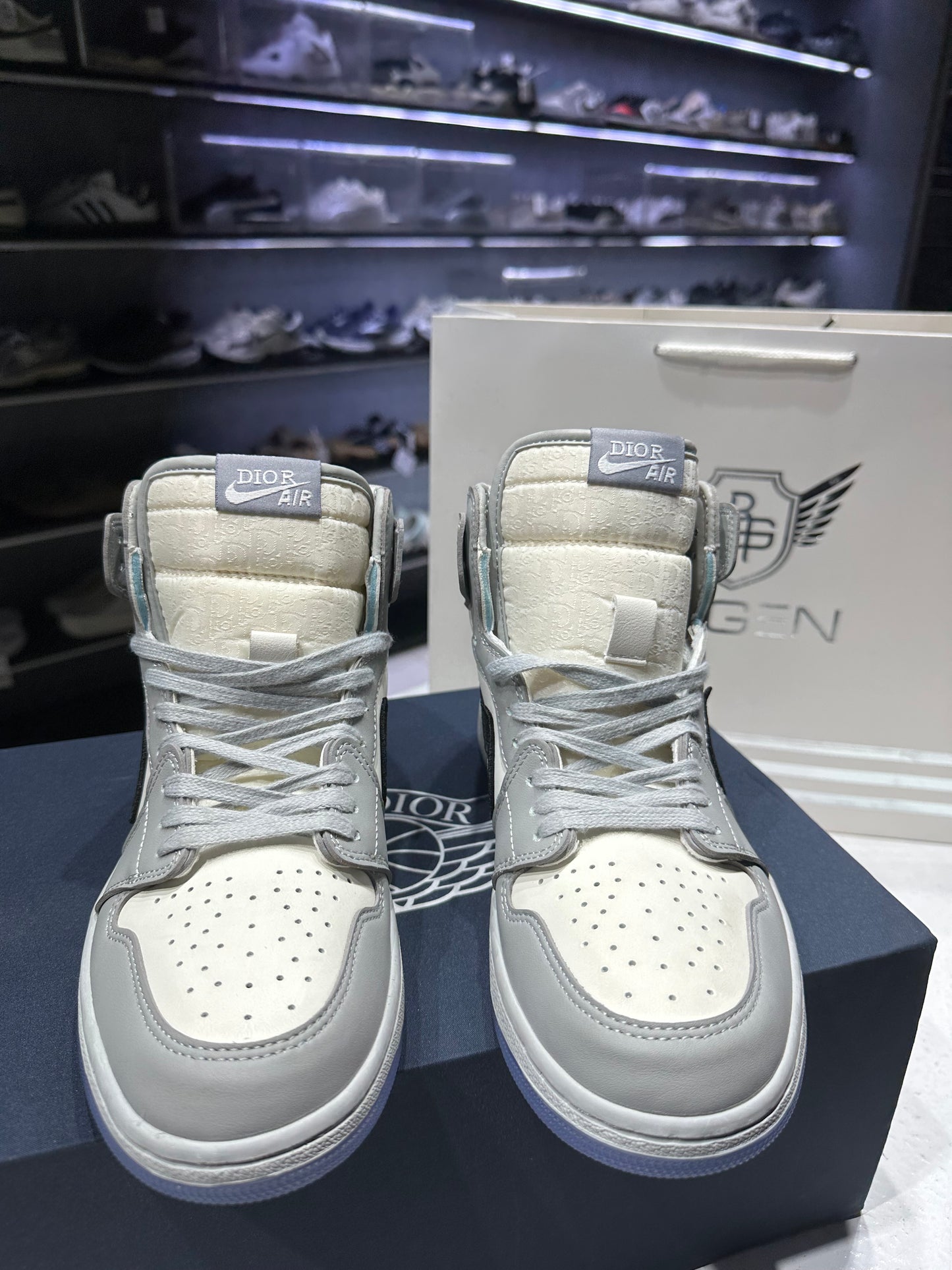 Jordan 1 Retro High Dior